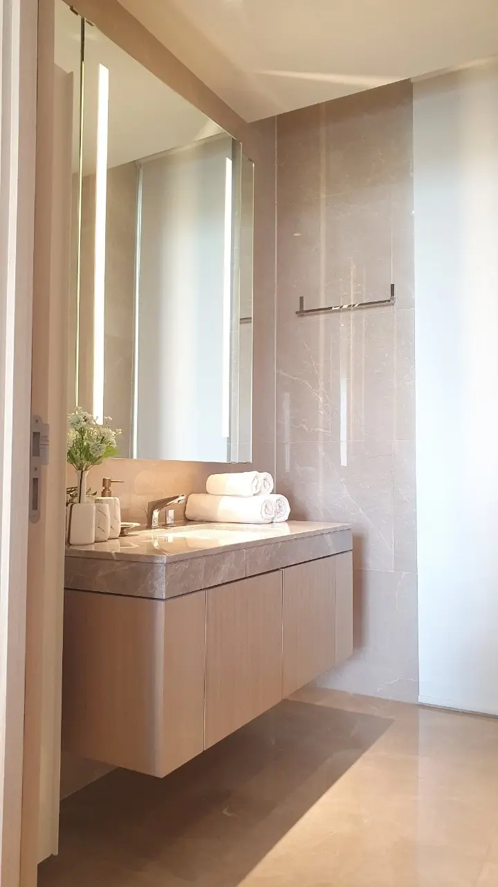 2 bed/ 2 bath Magnolias Waterfront Residences