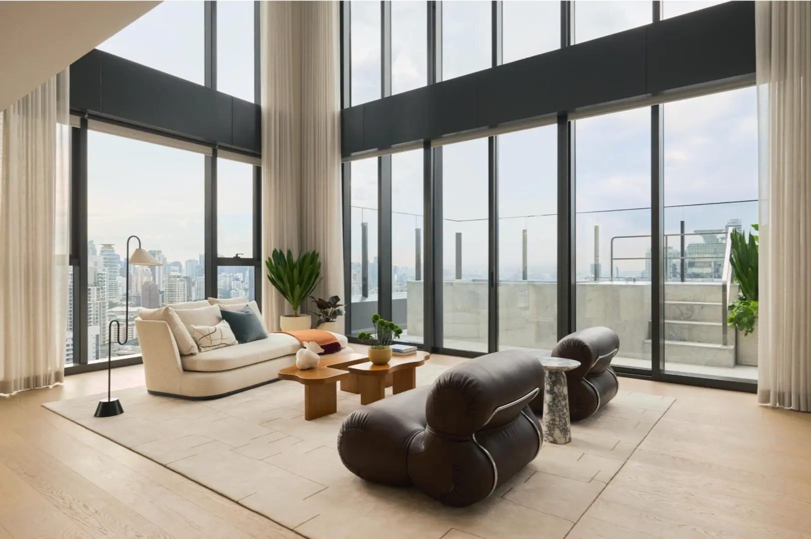 5 Bed/ 5 Bath Triplex Penthouse Scope Thonglor