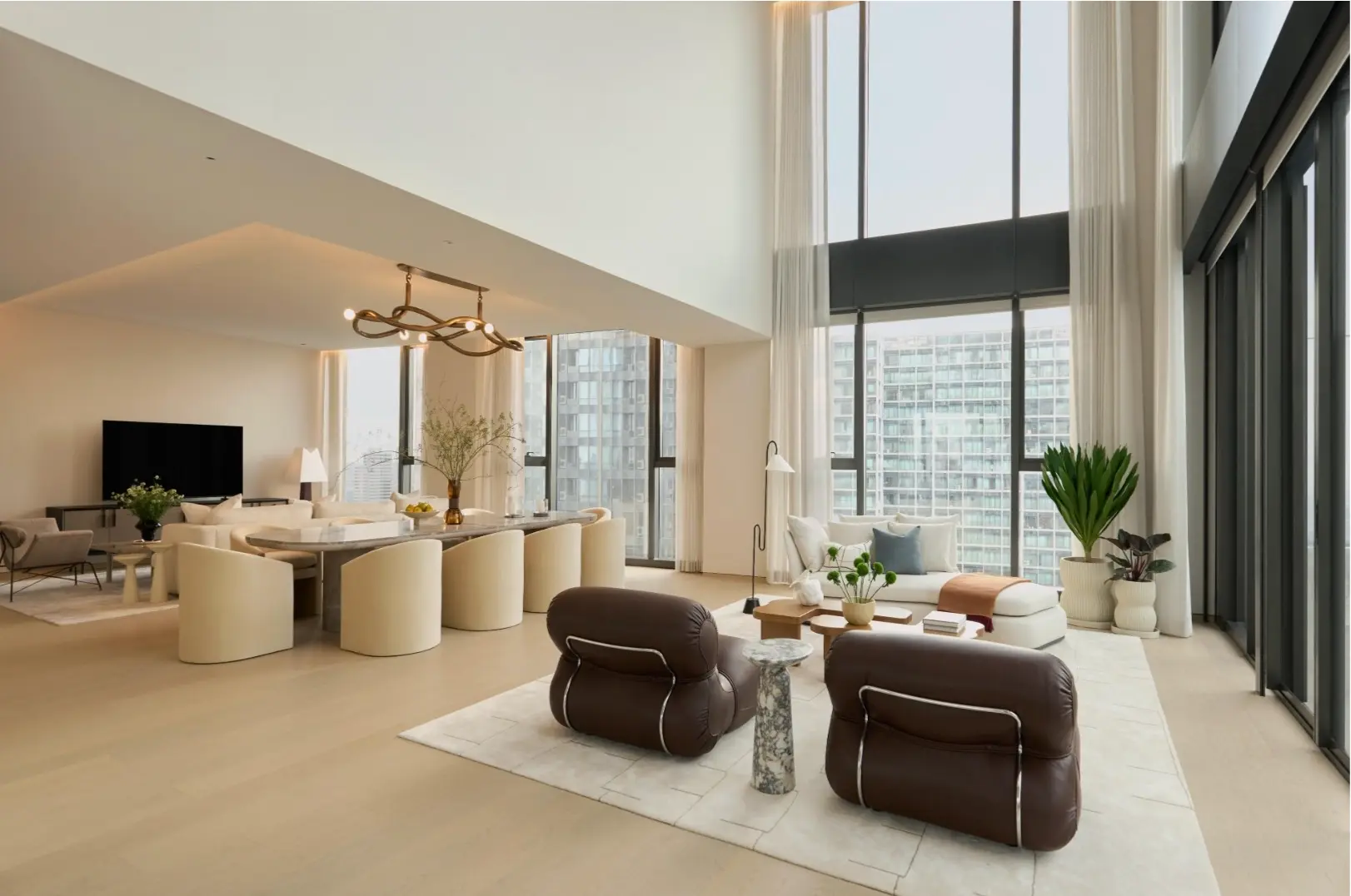 5 Bed/ 5 Bath Triplex Penthouse Scope Thonglor
