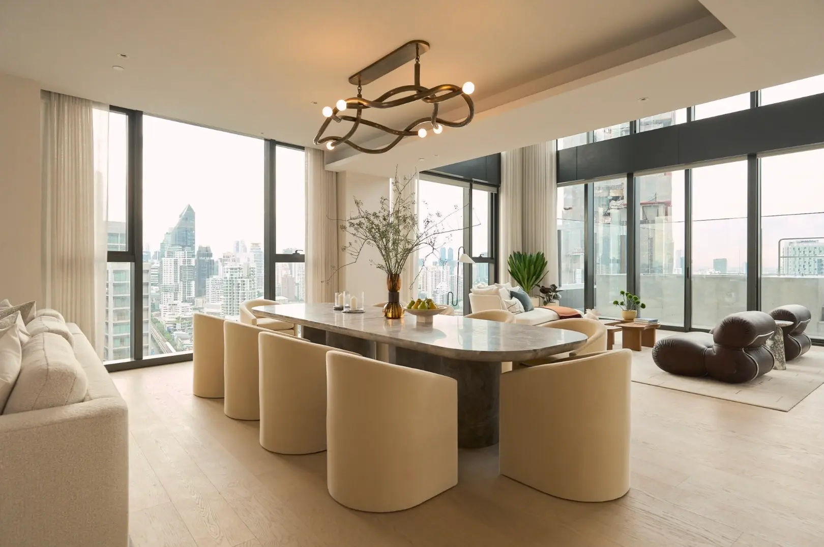 5 Bed/ 5 Bath Triplex Penthouse Scope Thonglor