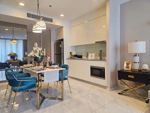 2 Bed/ 2 Bath Hyde Sukhumvit 11