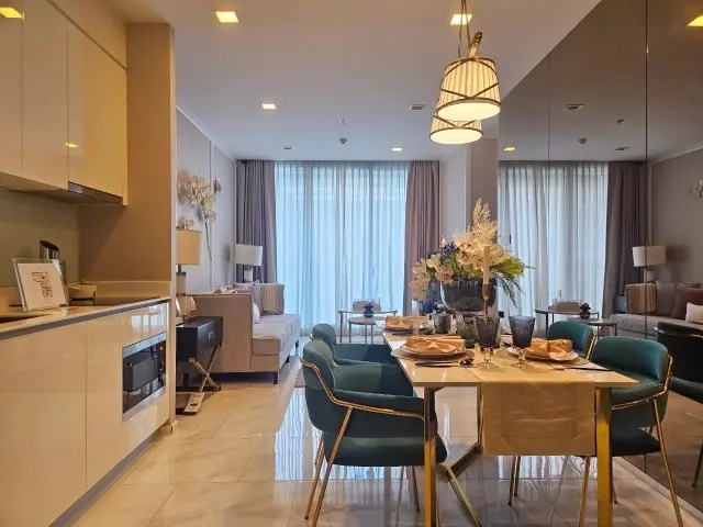 2 Bed/ 2 Bath Hyde Sukhumvit 11
