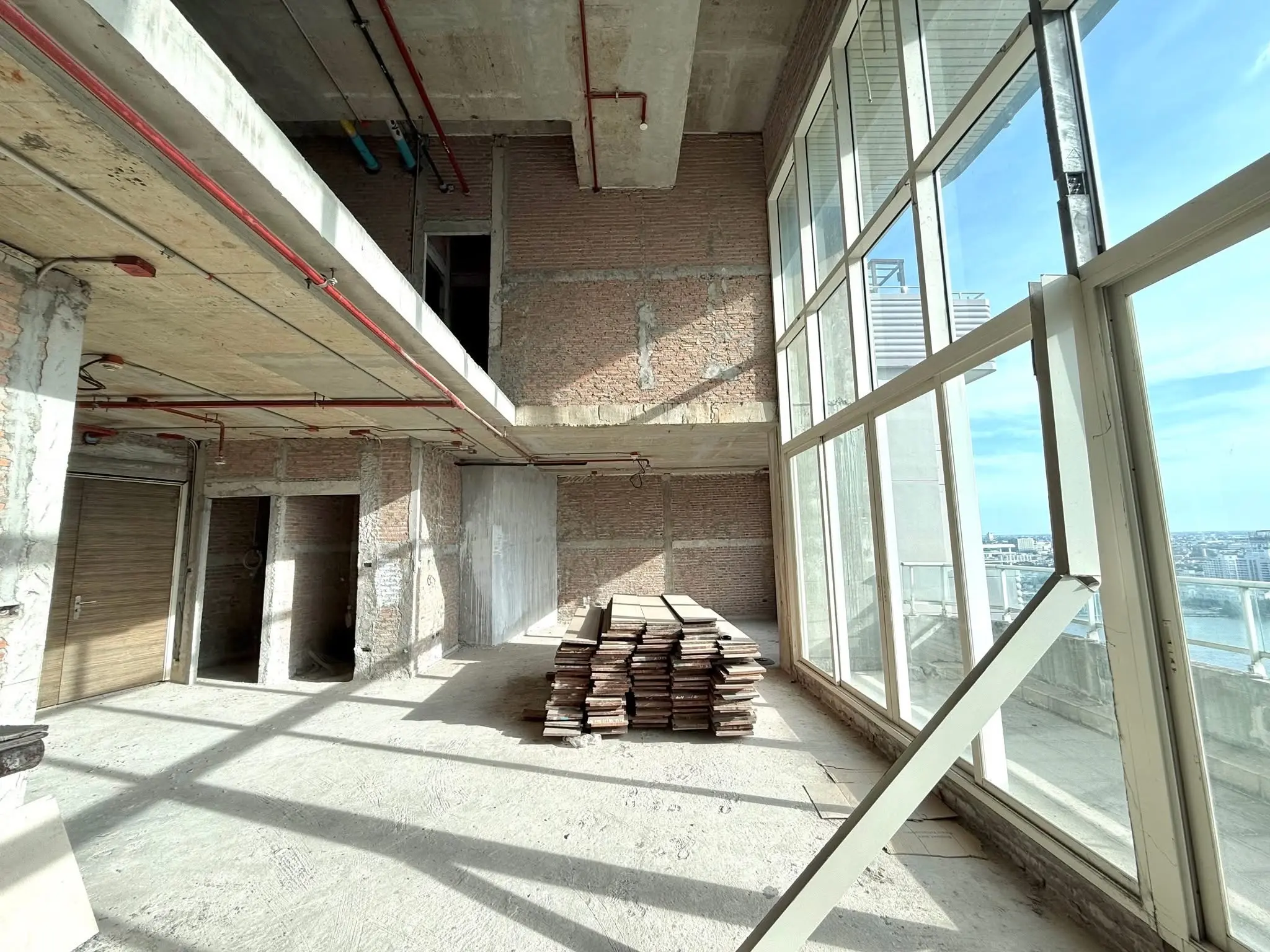 Bare-shell Penthouse. Watermark Chao Praya