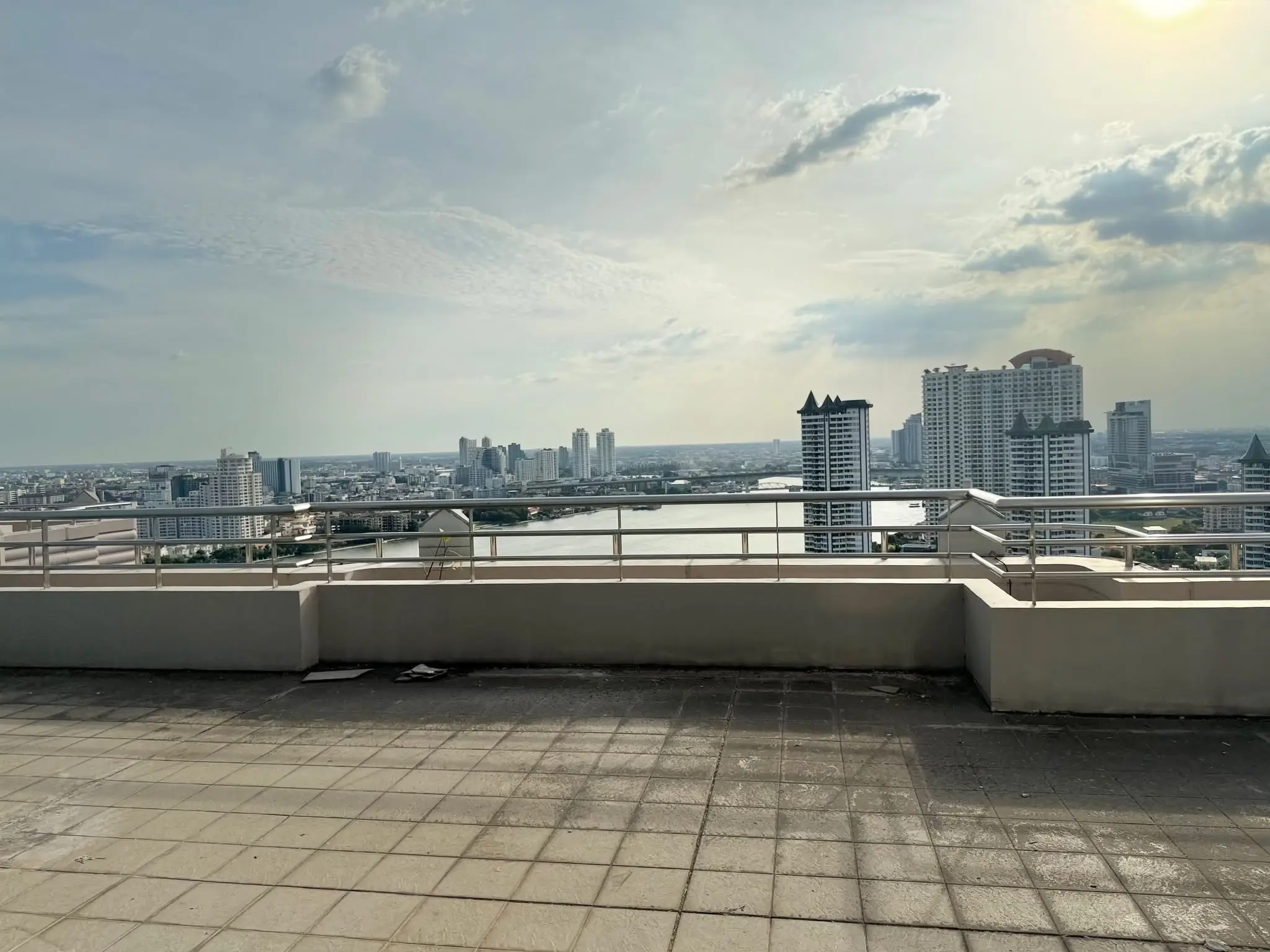 Bare-shell Penthouse. Watermark Chao Praya