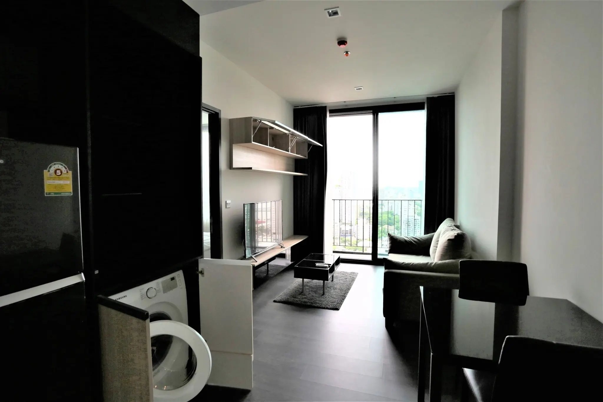 1 Bed/ 1 bath Edge Sukhumvit 23