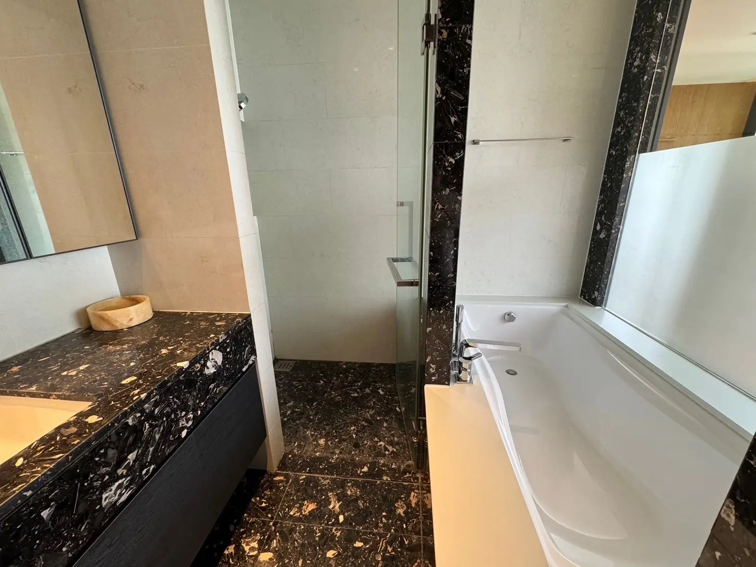 1 bed/ 1 bath BEATNIQ Sukhumvit 32