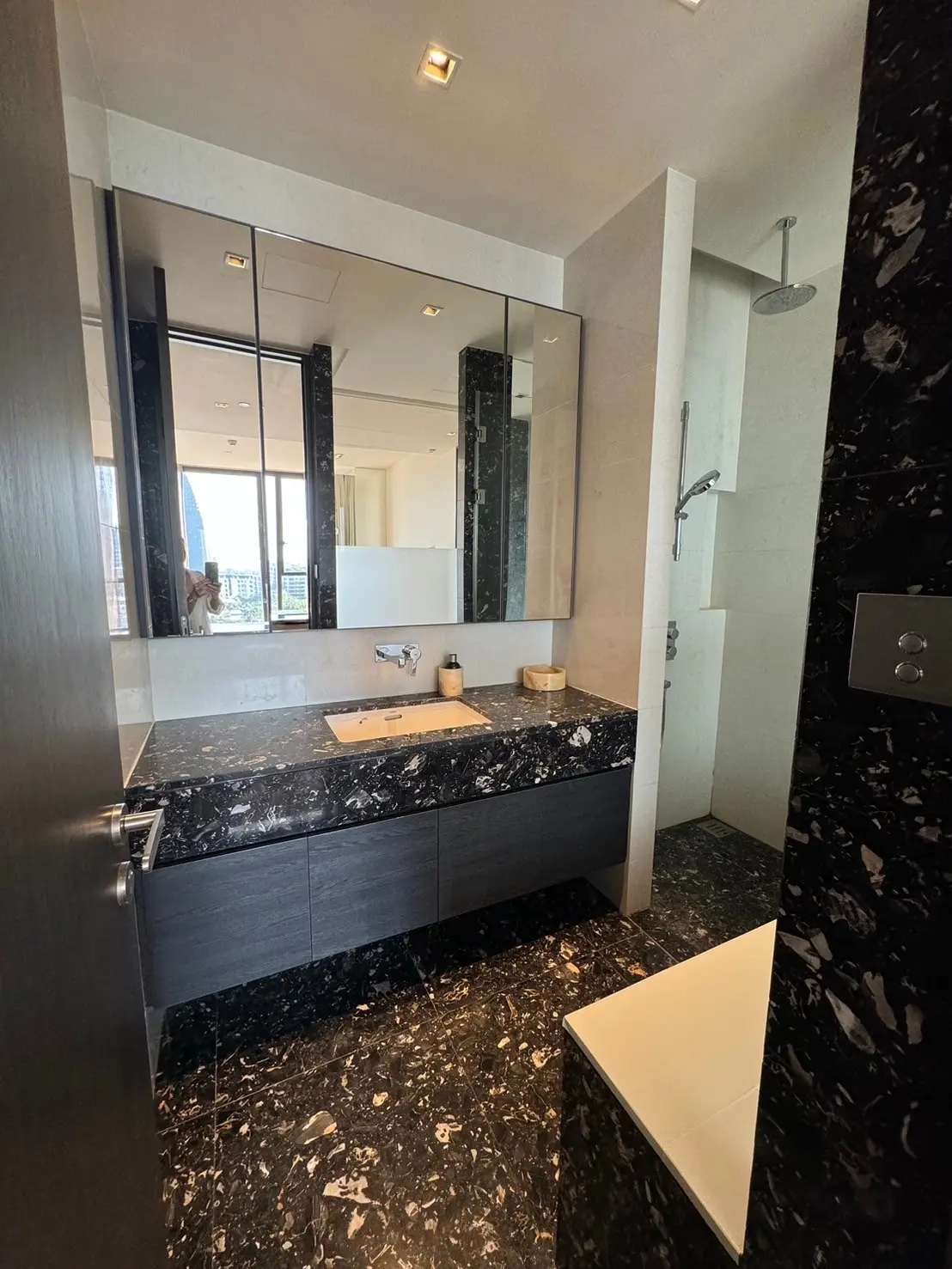 1 bed/ 1 bath BEATNIQ Sukhumvit 32