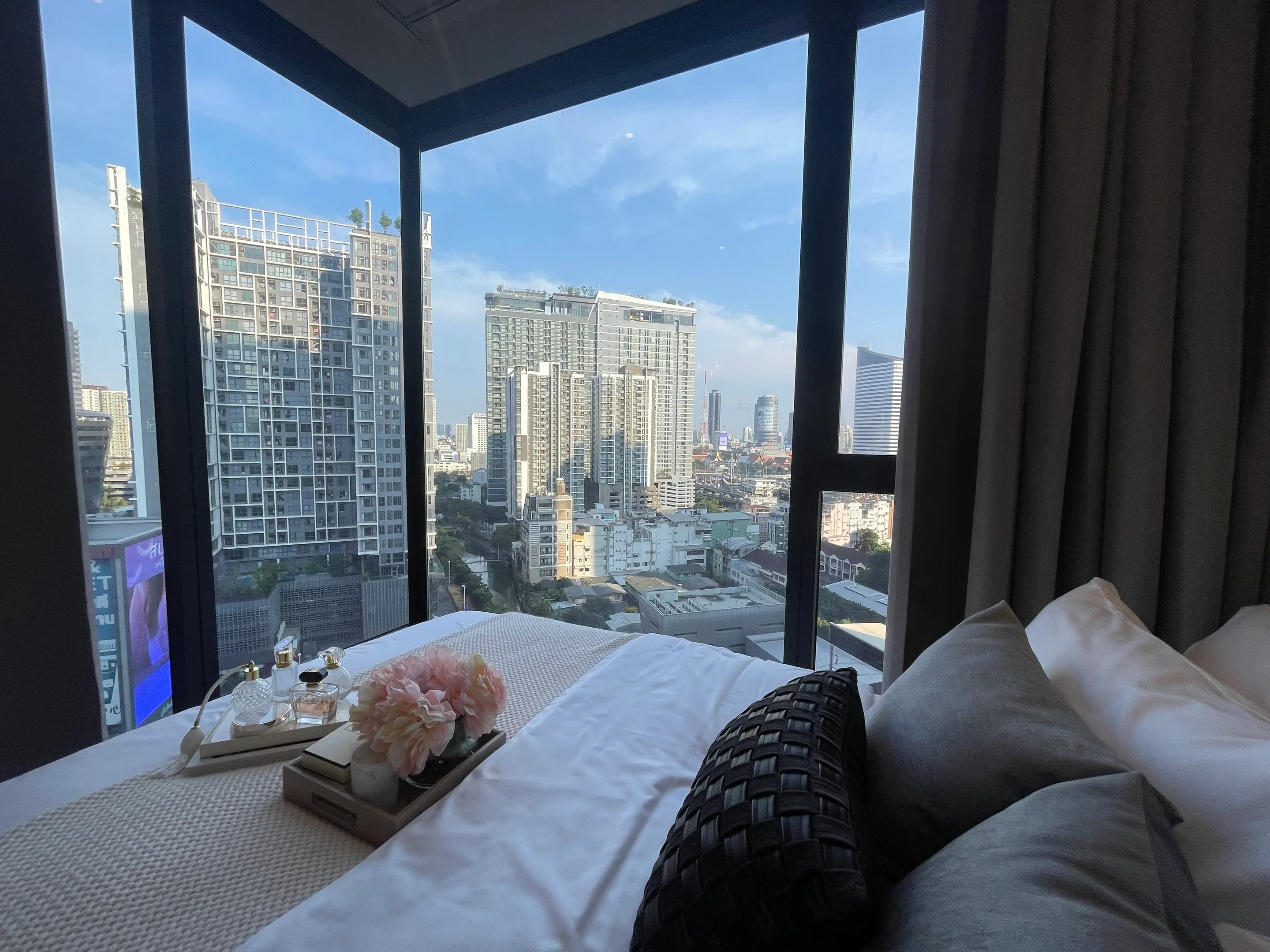 1 bed/ 1 bath Ashton Asoke Rama 9 