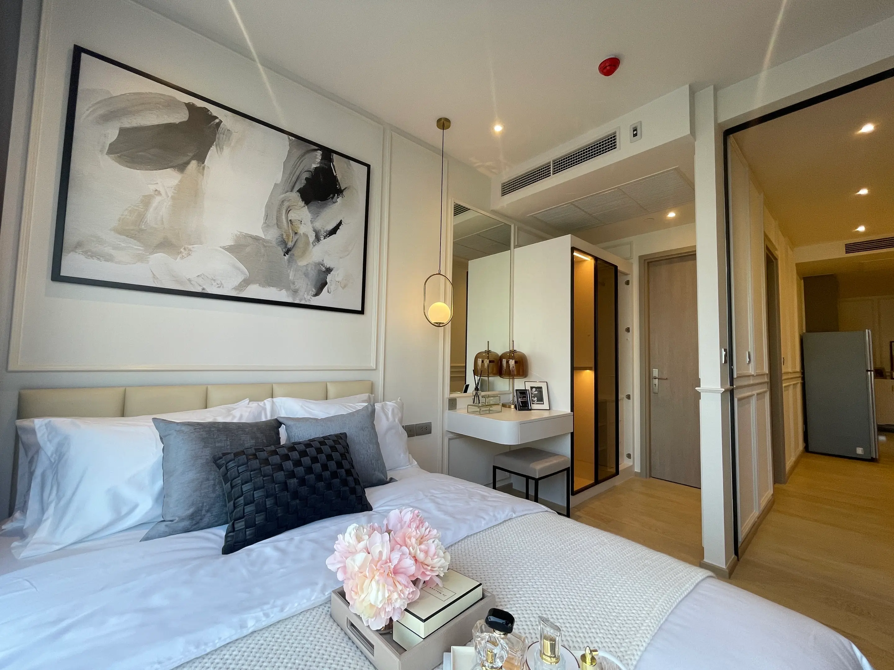 1 bed/ 1 bath Ashton Asoke Rama 9 