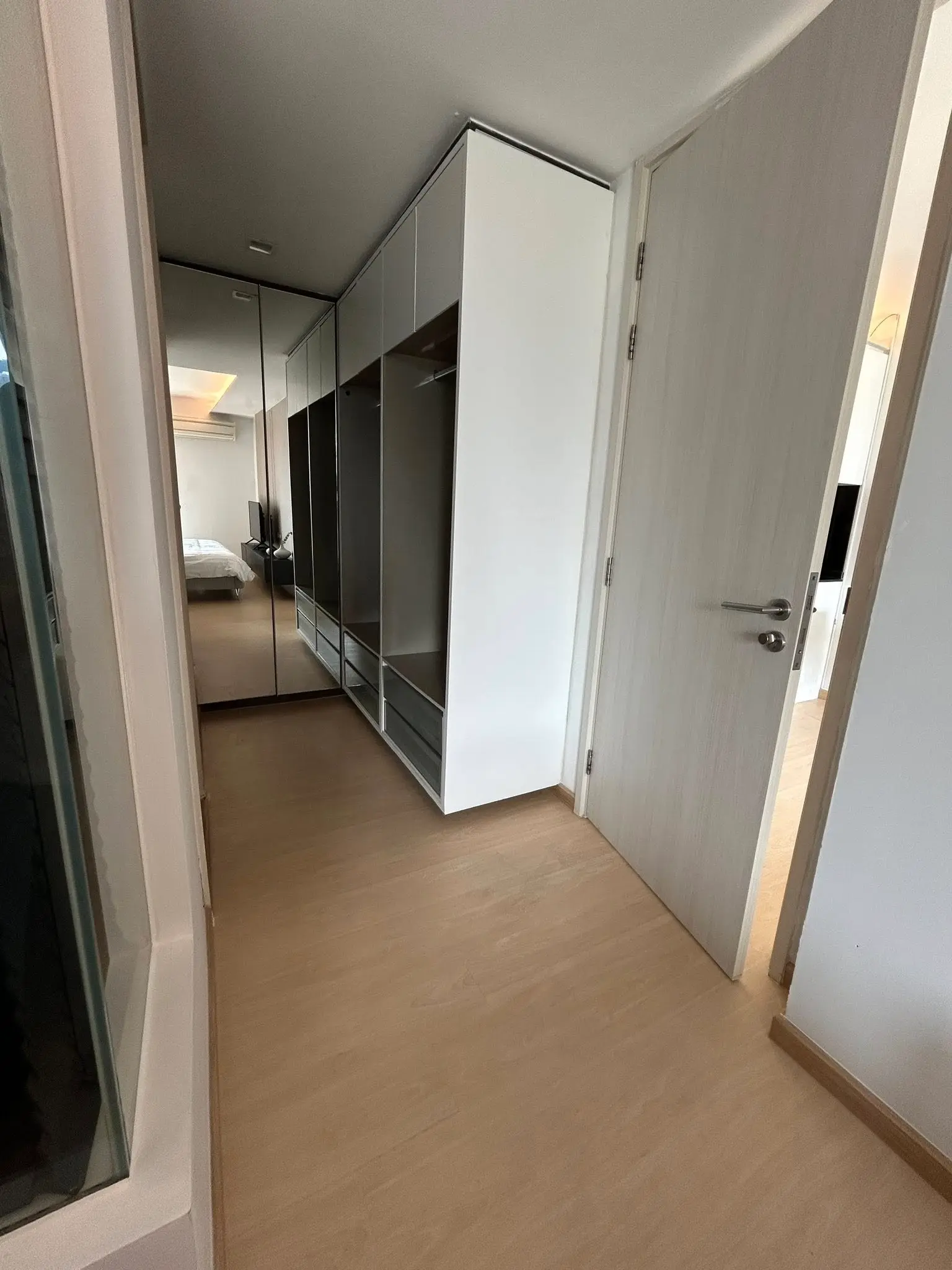 1 Bed/ 1 Bath Via 49