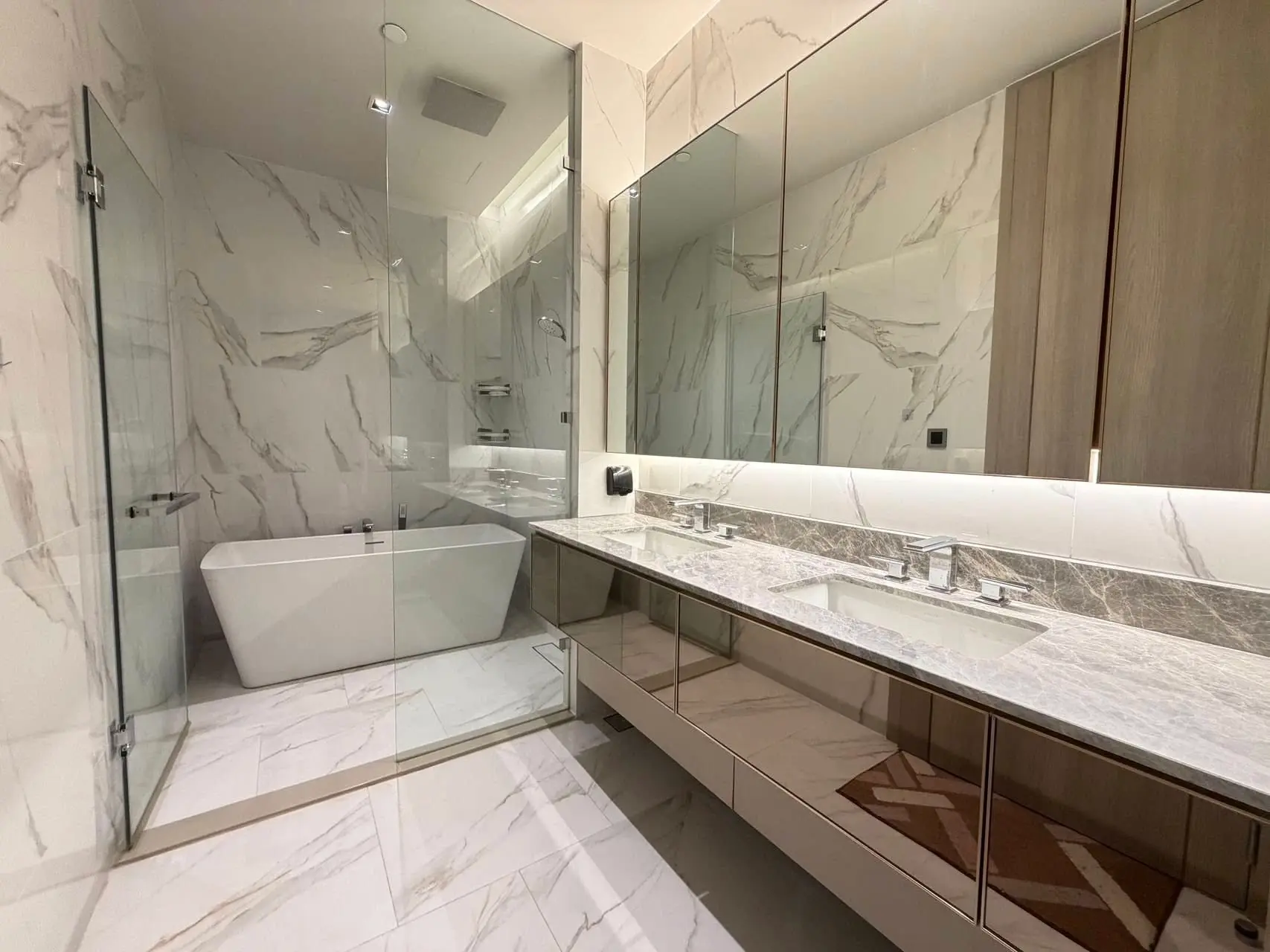 4 Bed/ 3 Bath The Reserve Sathorn