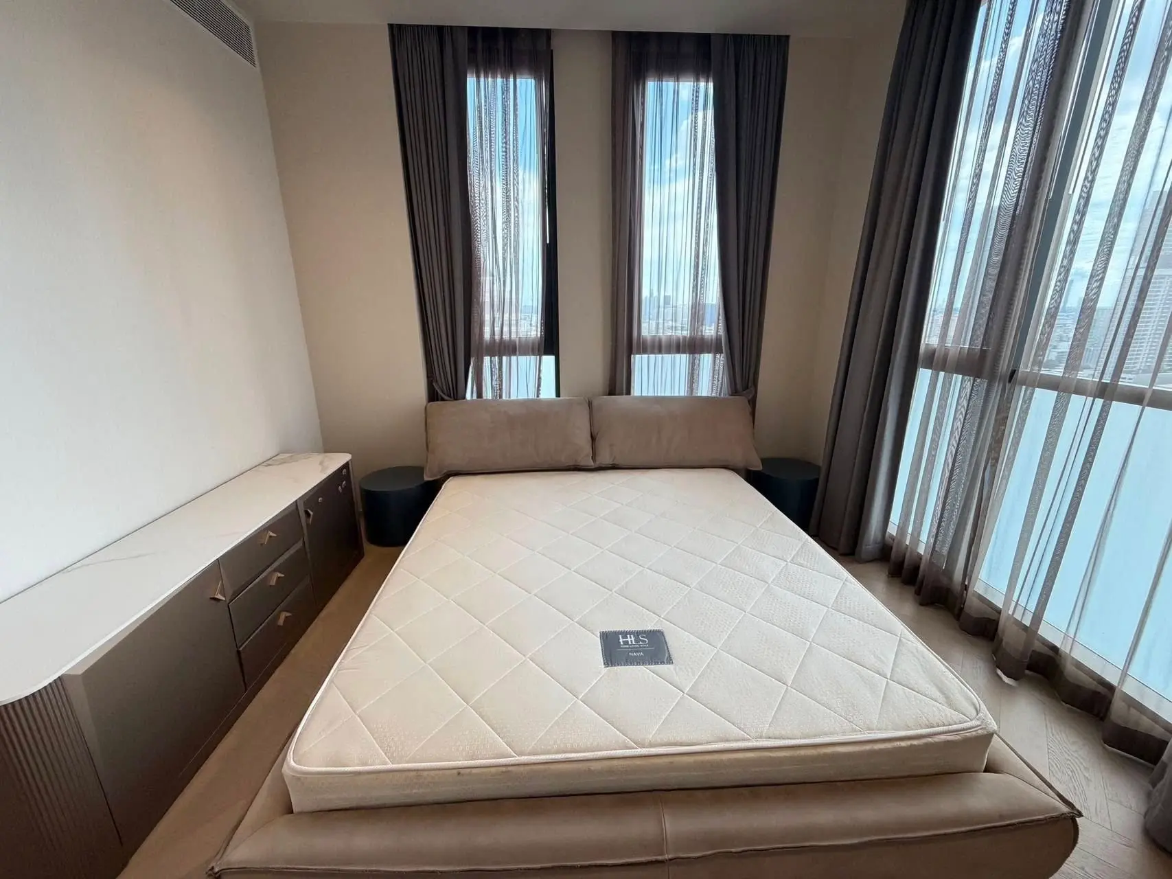 4 Bed/ 3 Bath The Reserve Sathorn