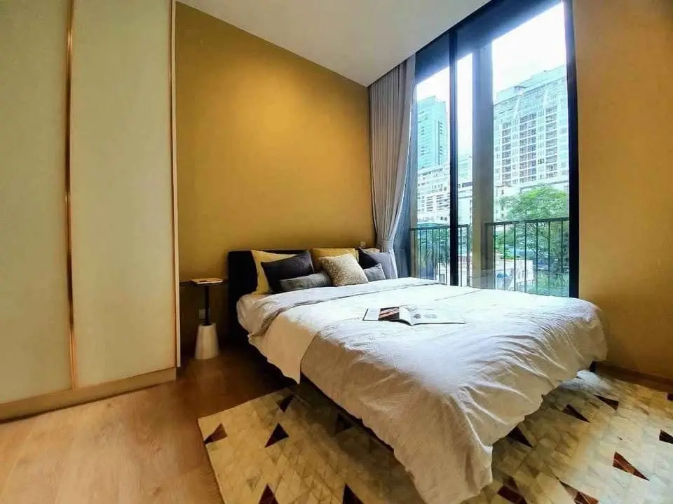 1 bed/ 1 bath  Noble BE19