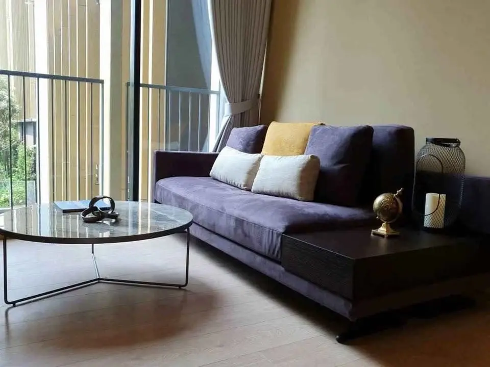 1 bed/ 1 bath  Noble BE19