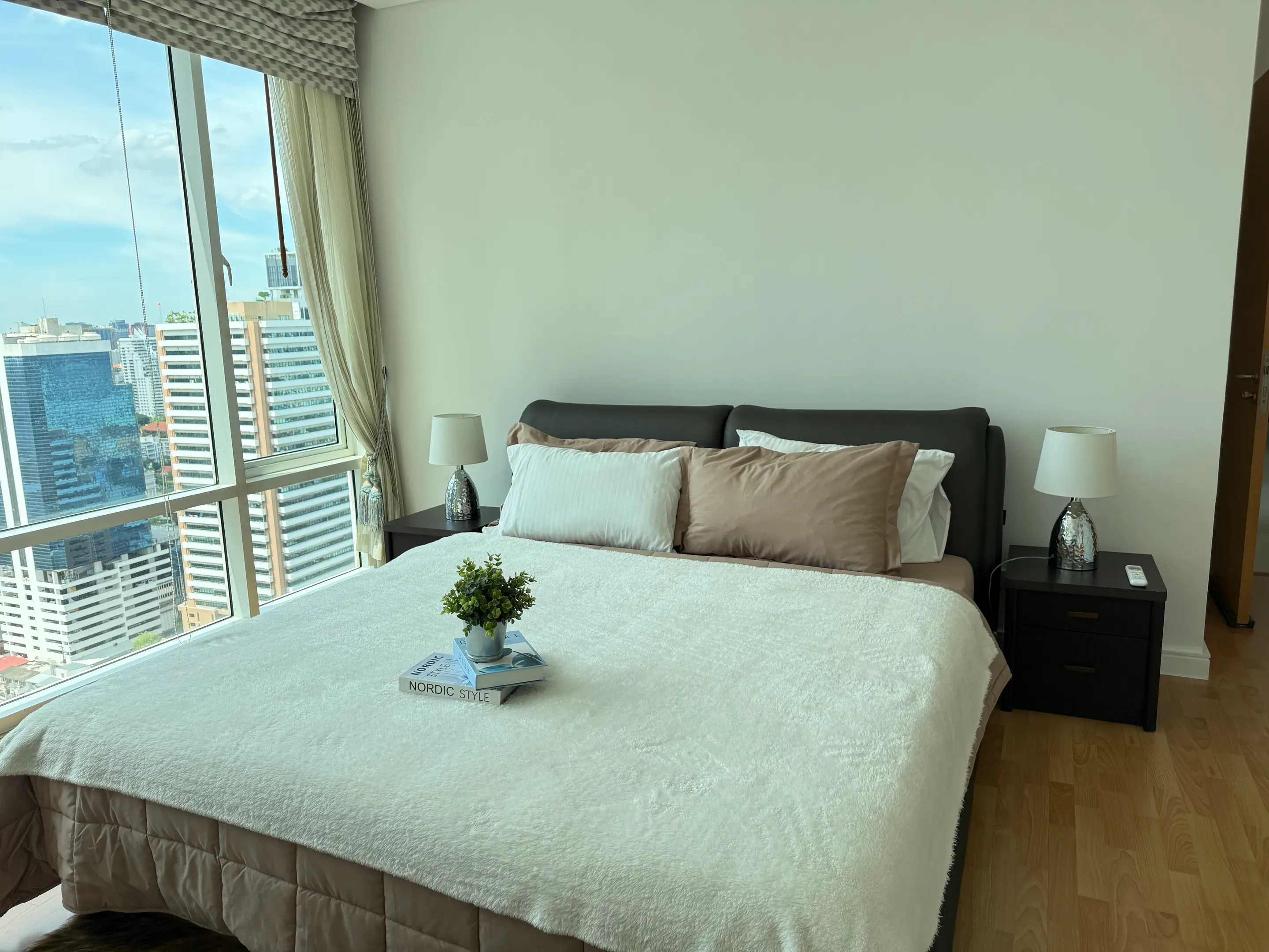2 Bed/ 2 Bath Fullerton Sukhumvit