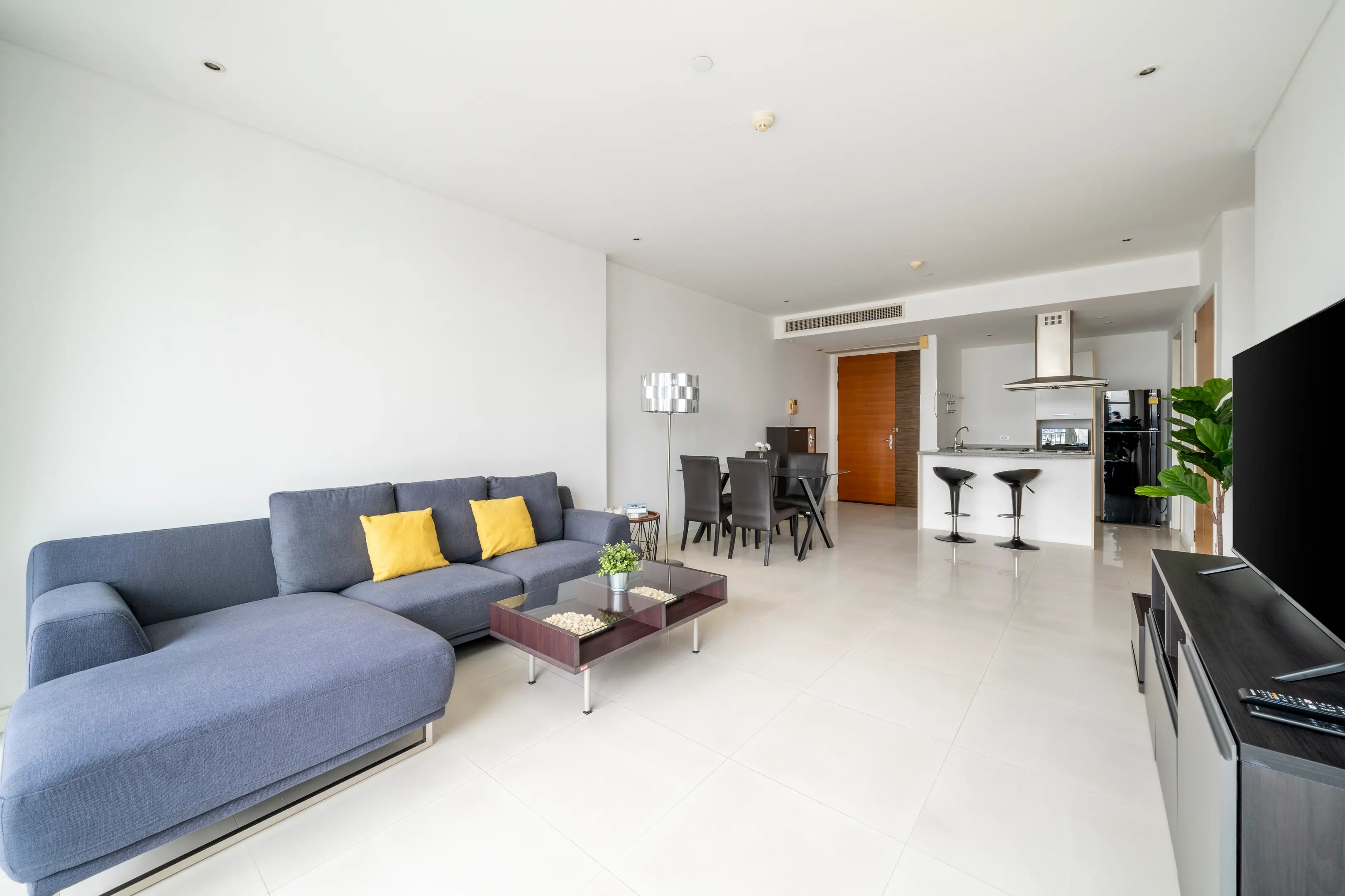 2 Bed/ 2 Bath Fullerton Sukhumvit