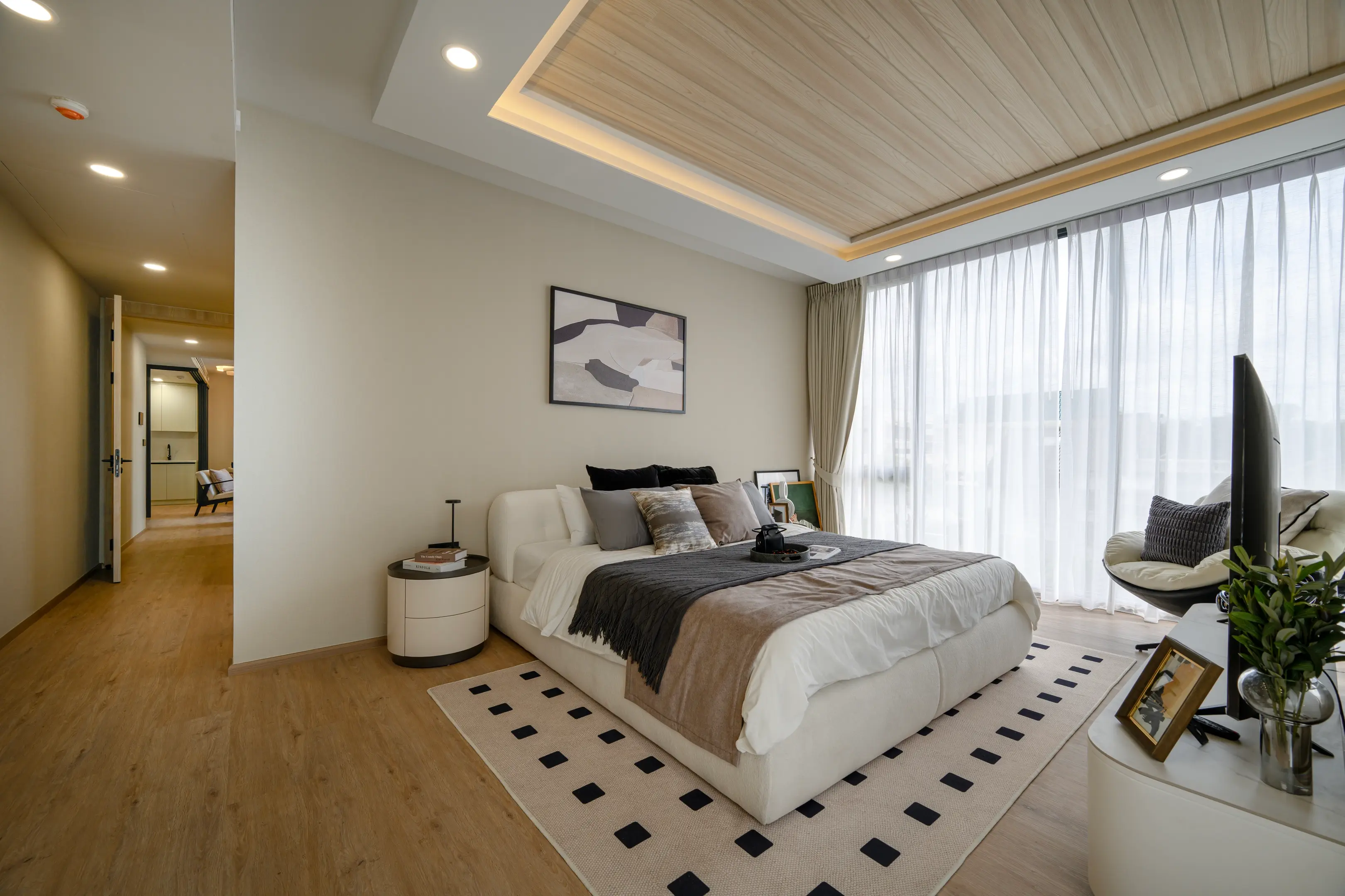 2 Bed/ 2 Bath Aritier Penthouse At Ari