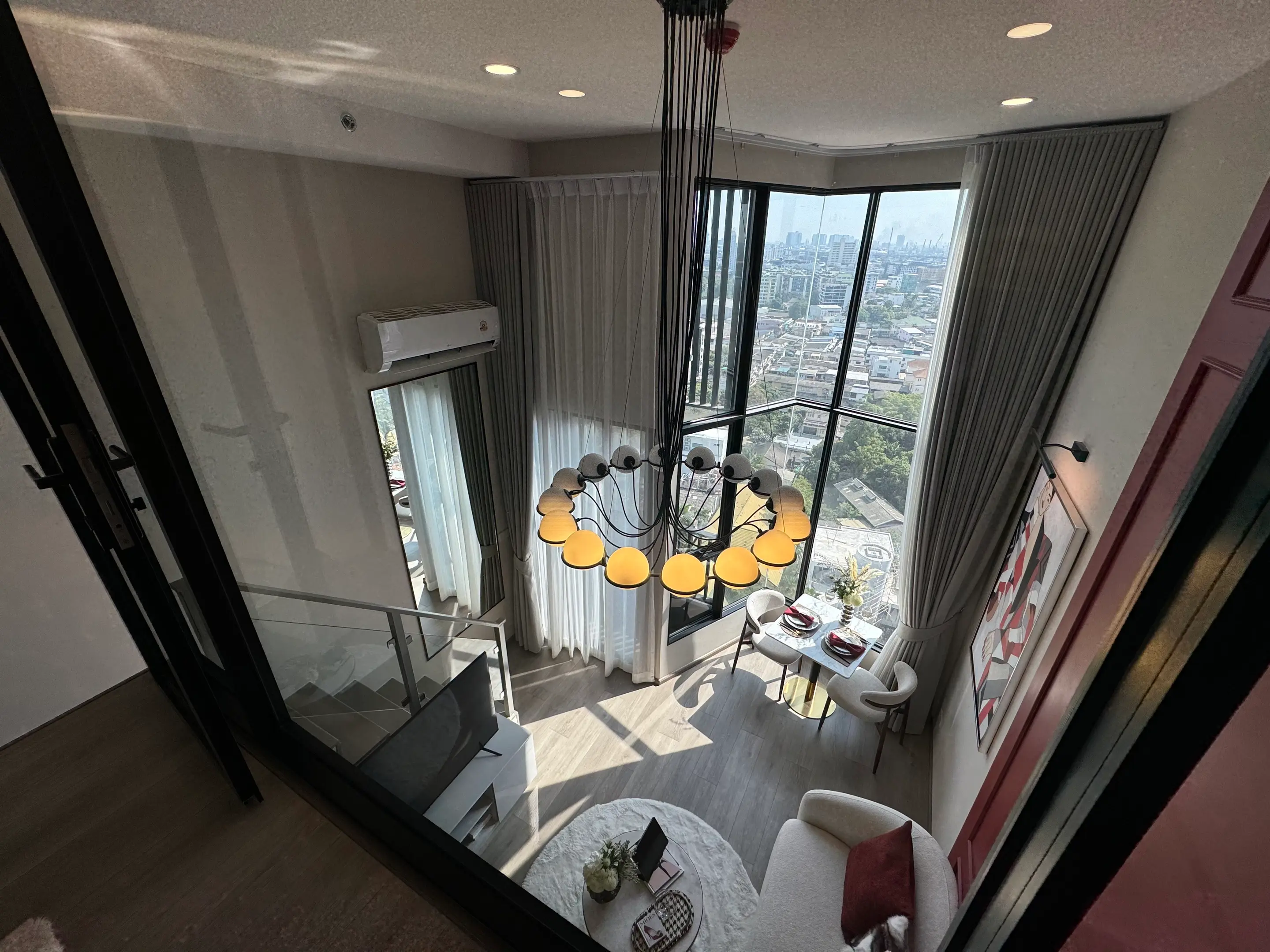 1 Bed/ 1 Bath Knightsbridge Space Sukhumvit-Rama 4