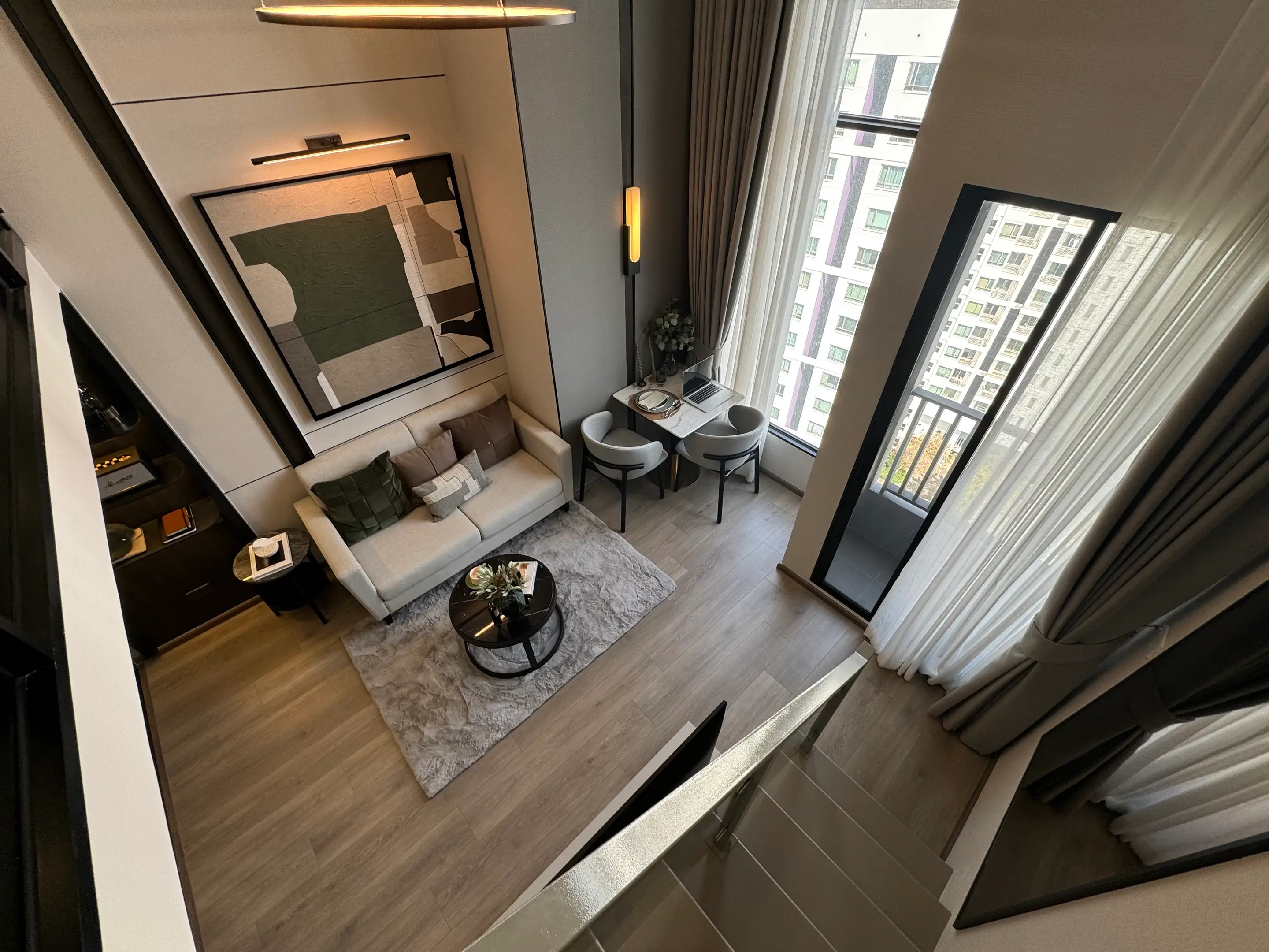 2 Bed/ 1 Bath Knightsbridge Space Sukhumvit-Rama 4