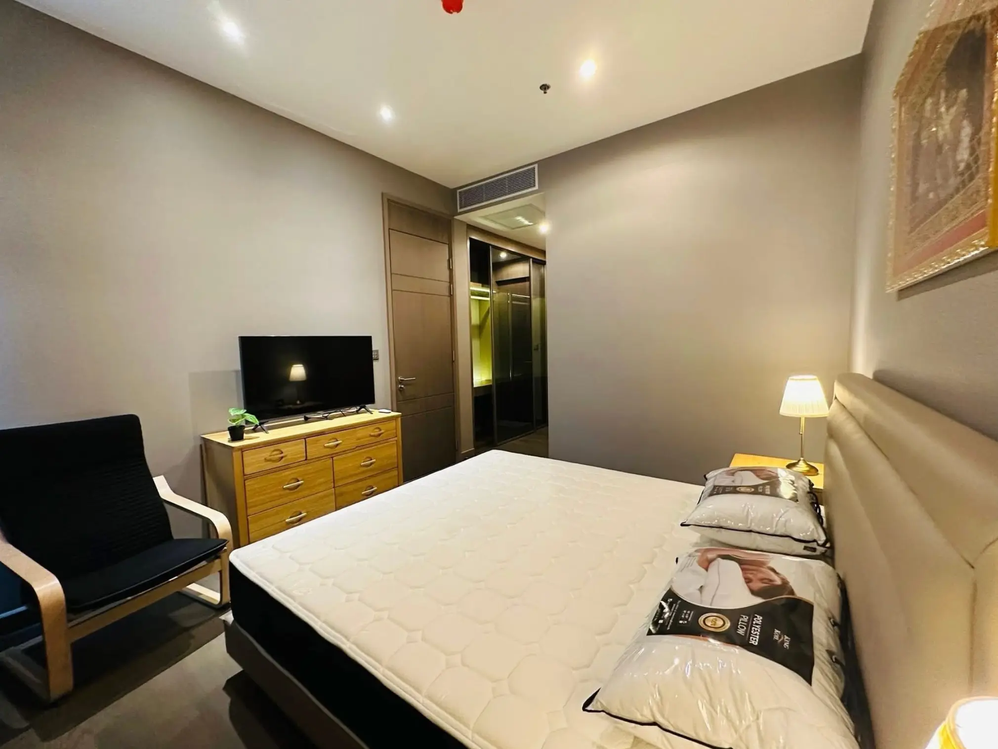 คอนโด 1 ห้องนอนสุดอบอุ่นในห้วยขวาง พร้อมการจัดวางอัจฉริยะและการอยู่อาศัยที่สบาย