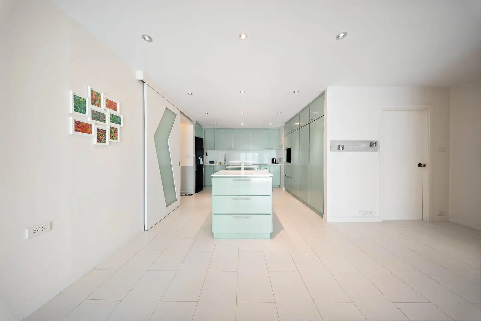 คอนโด 3 ห้องนอนกว้างขวางสไตล์ญี่ปุ่นในวัฒนา โฉนดกรรมสิทธิ์