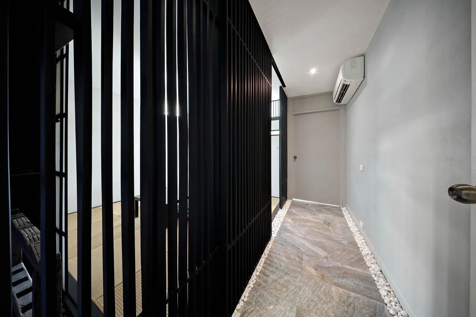 คอนโด 3 ห้องนอนกว้างขวางสไตล์ญี่ปุ่นในวัฒนา โฉนดกรรมสิทธิ์