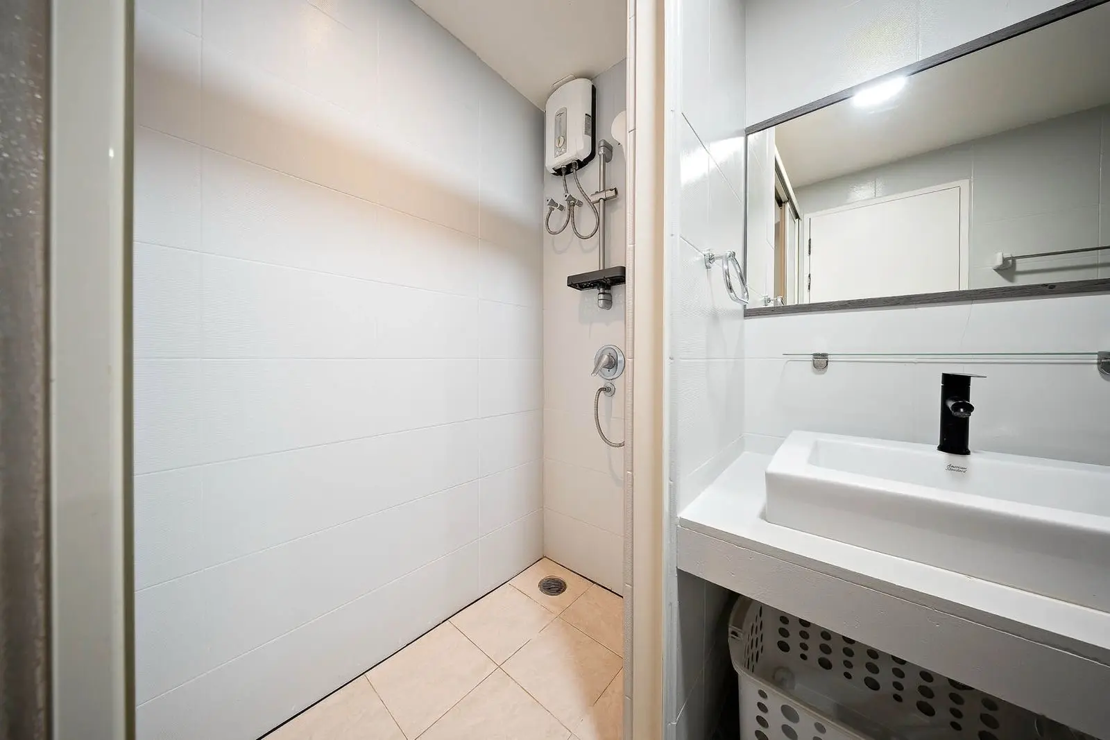 คอนโด 3 ห้องนอนกว้างขวางสไตล์ญี่ปุ่นในวัฒนา โฉนดกรรมสิทธิ์