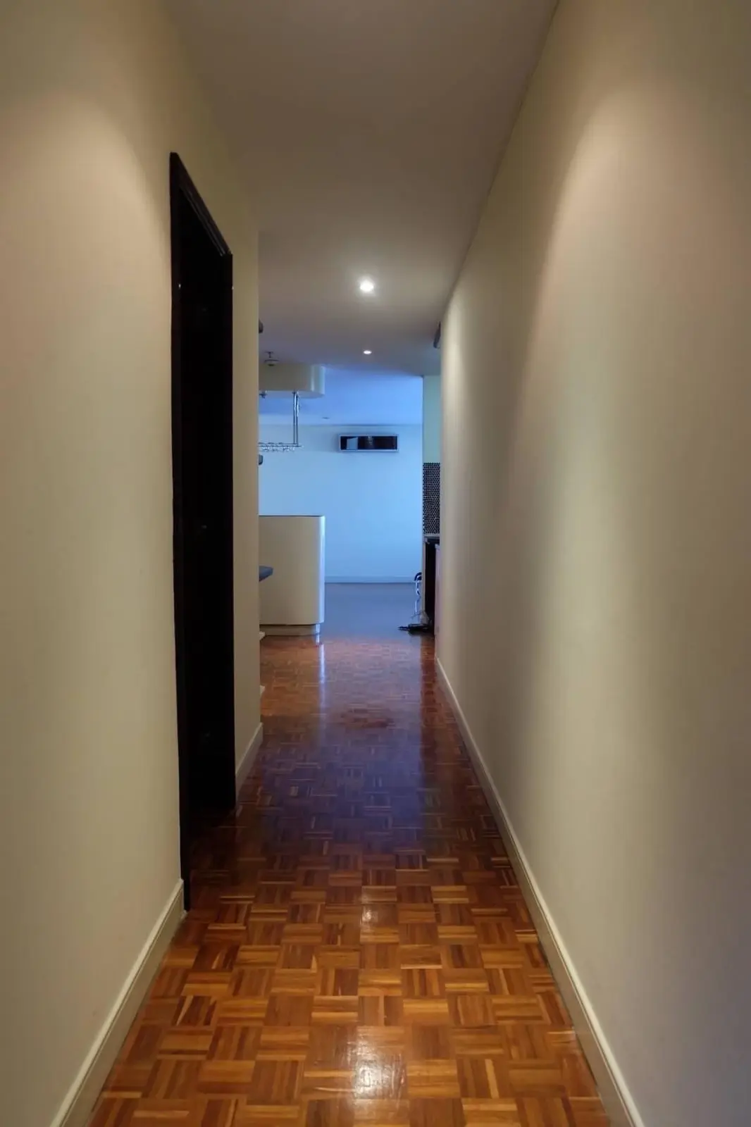 คอนโดฟรีโฮลด์ 2 ห้องนอนกว้างขวางพร้อมดาดฟ้าในวัฒนา