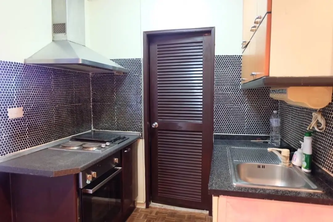 คอนโดฟรีโฮลด์ 2 ห้องนอนกว้างขวางพร้อมดาดฟ้าในวัฒนา