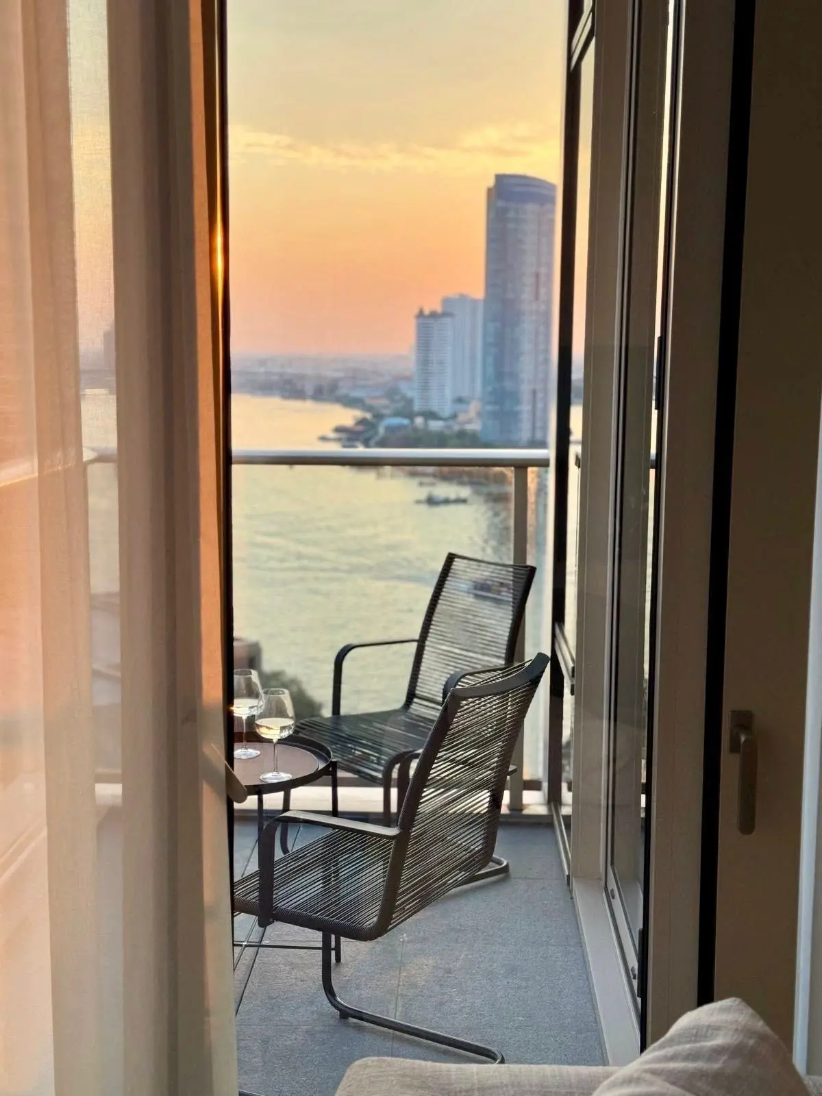 River front at Four Seasons Private Residences 3 beds for sale.