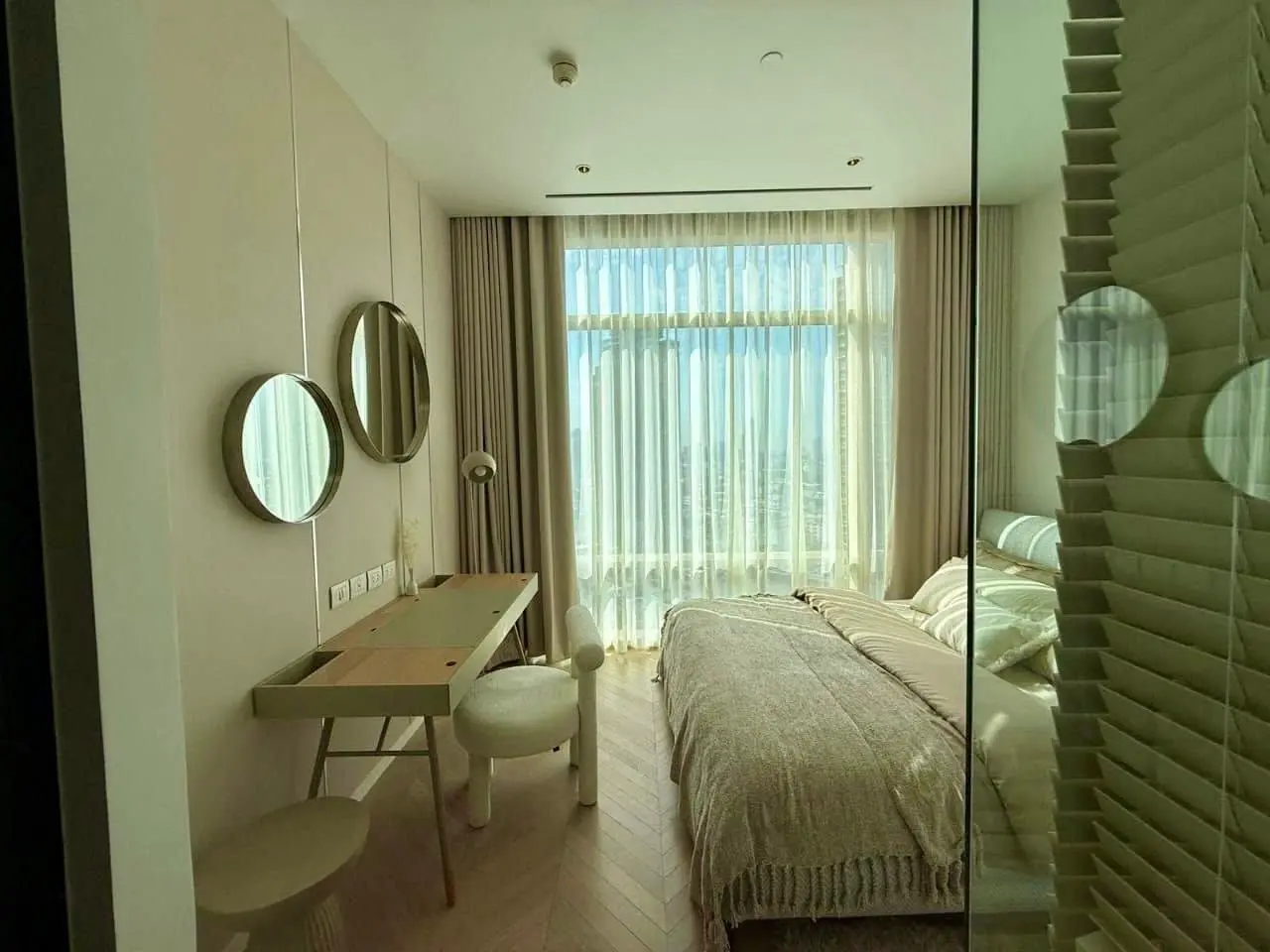 River front at Four Seasons Private Residences 3 beds for sale.