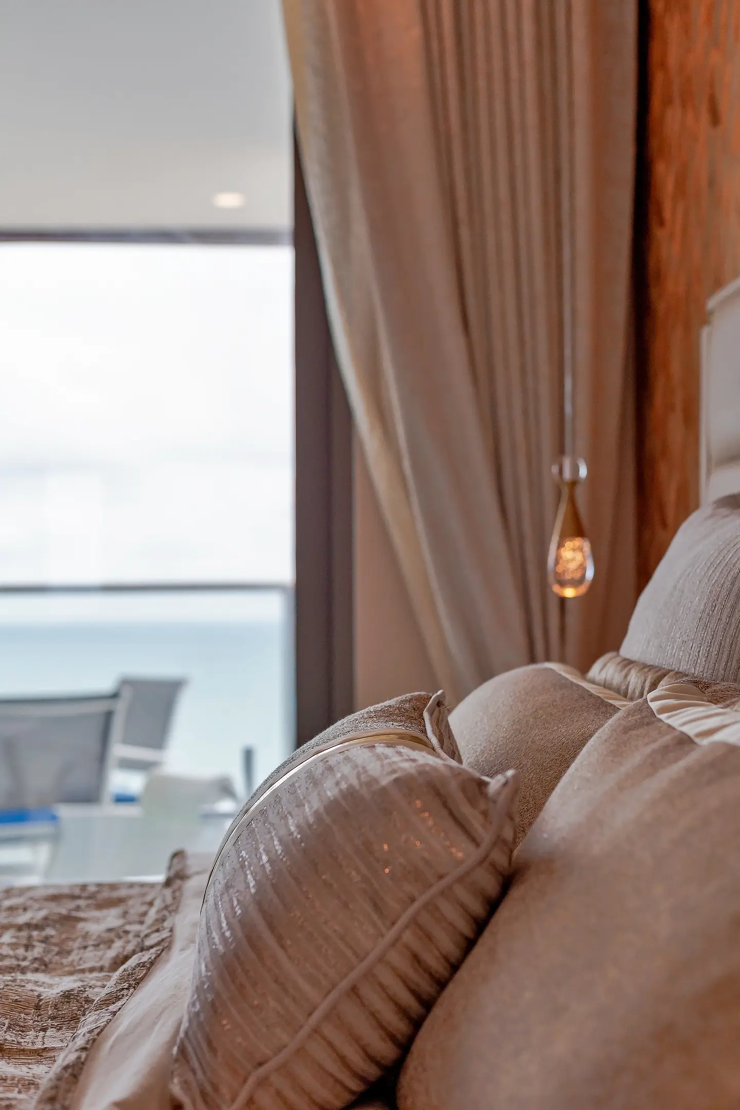 Beach front condo for rent in Pattaya 