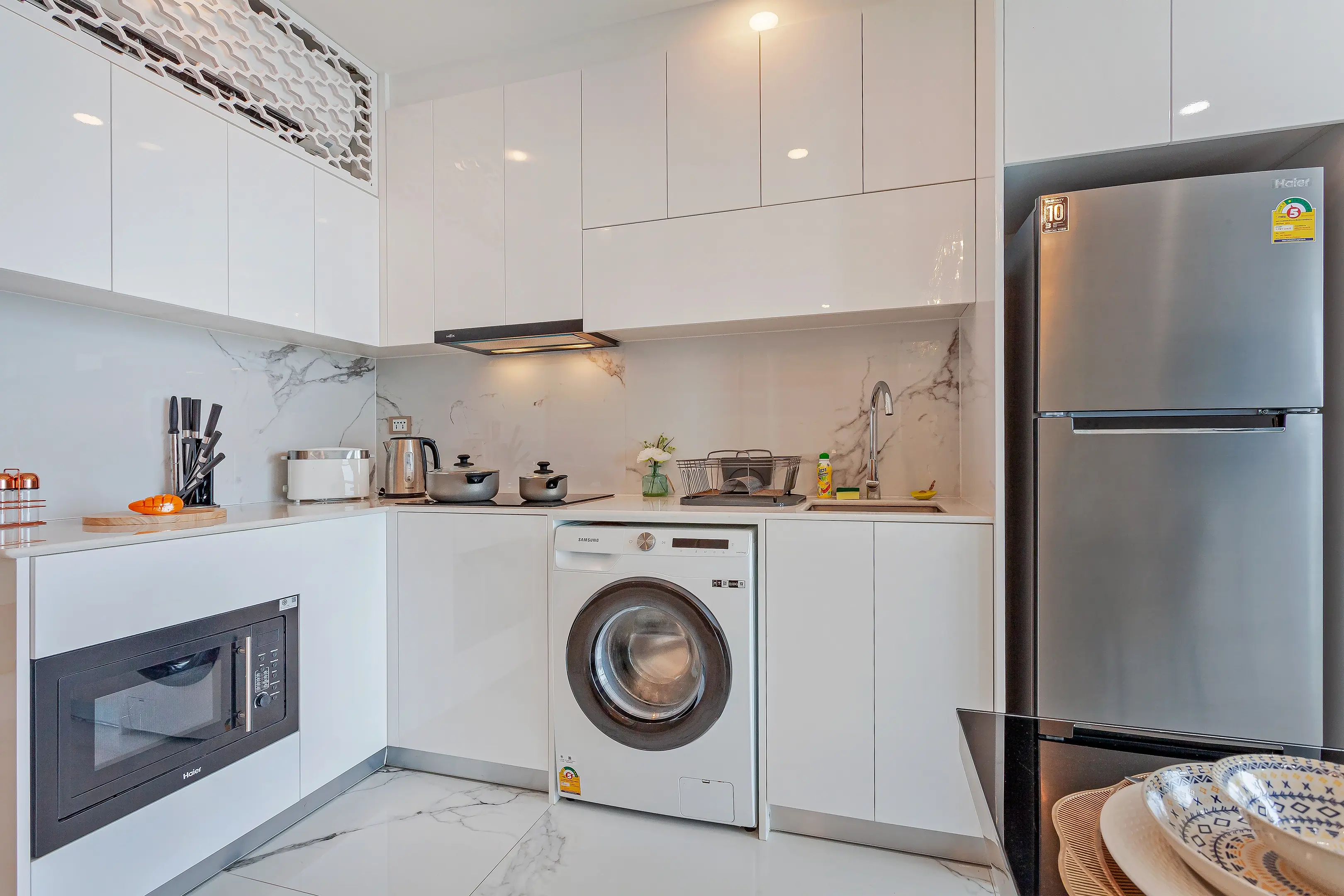 Beach front condo for rent in Pattaya 