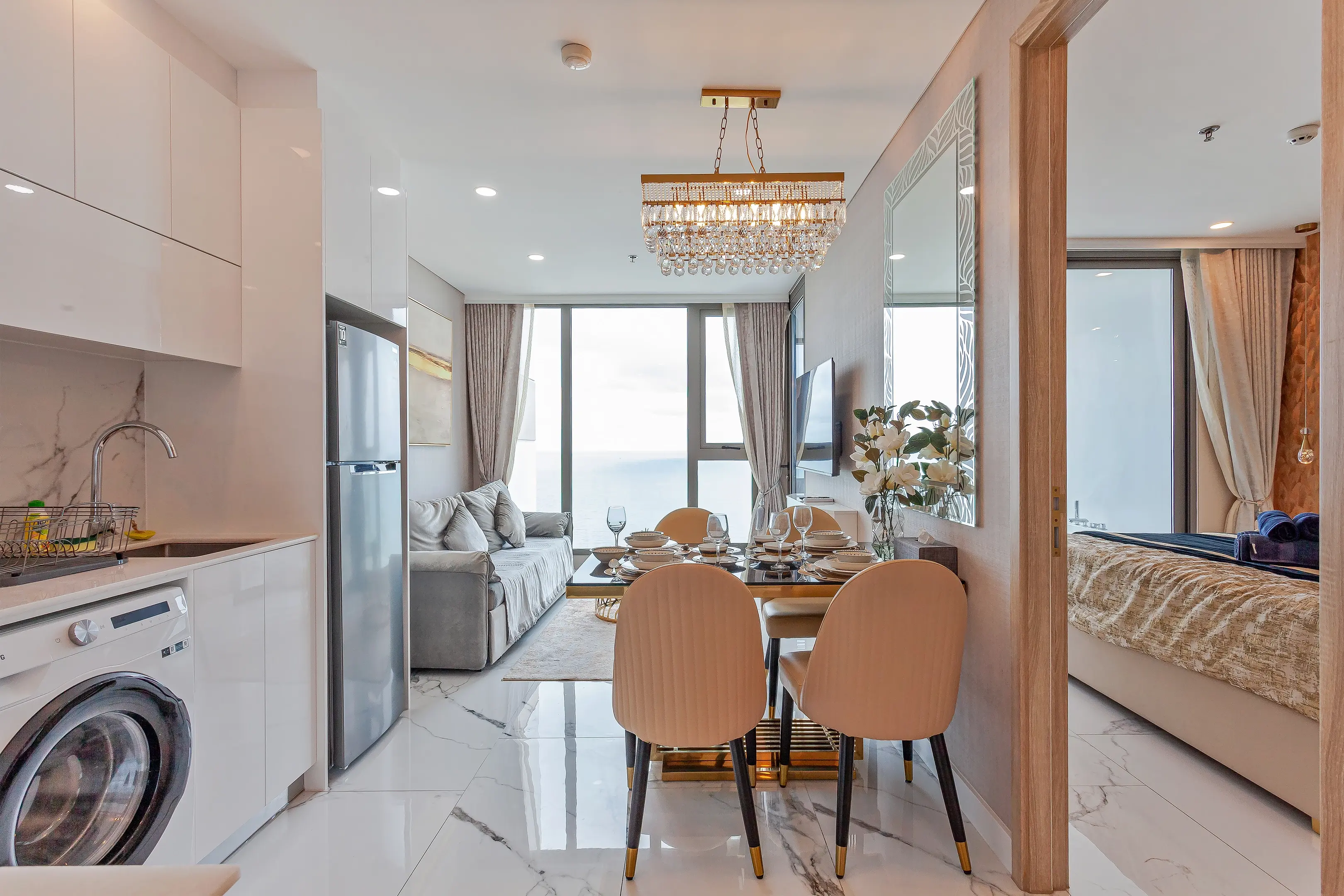 Beach front condo for rent in Pattaya 