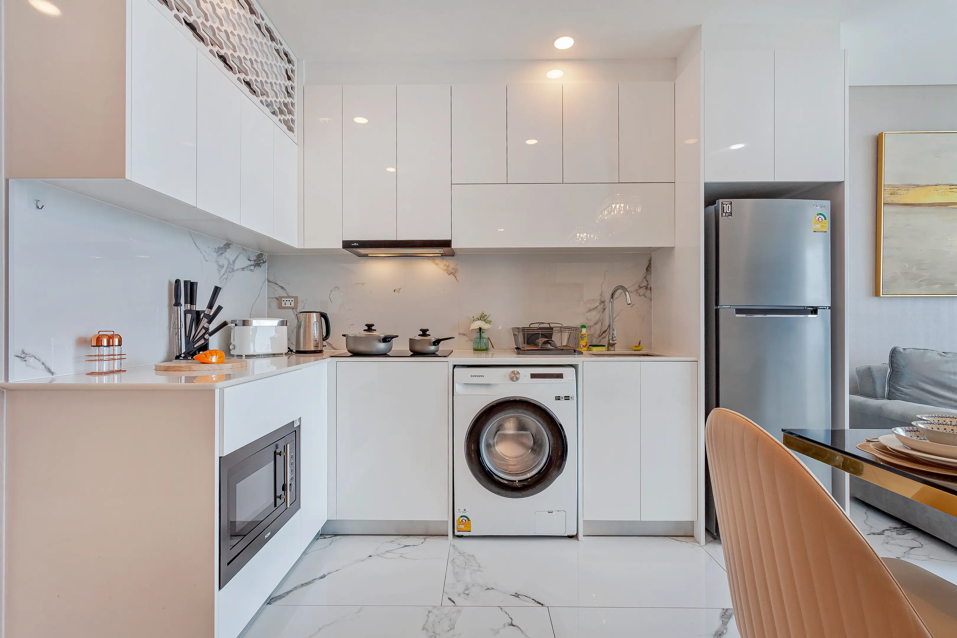 Beach front condo for rent in Pattaya 