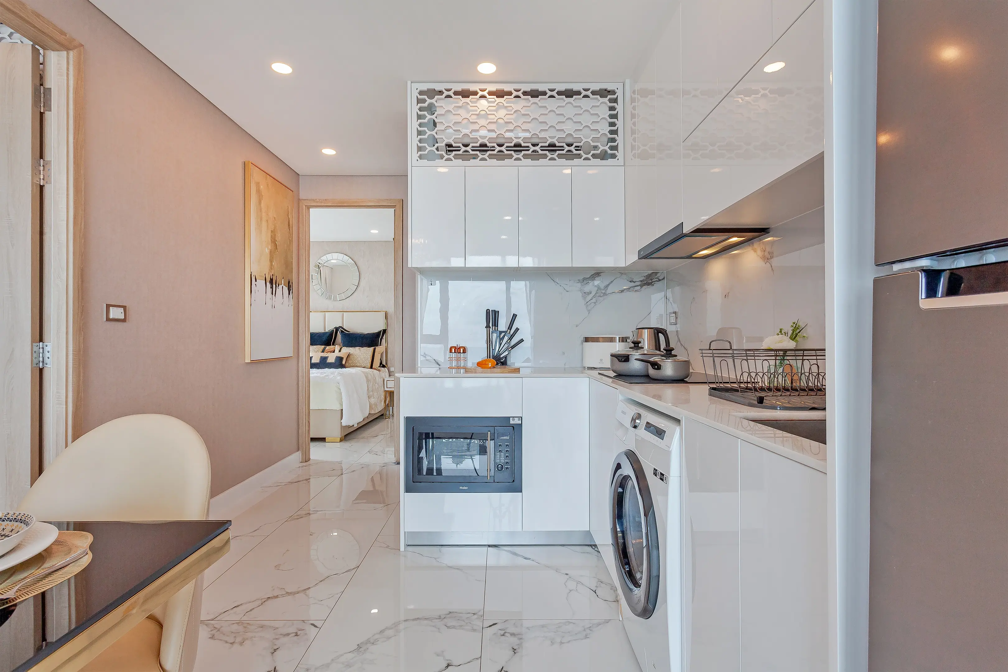 Beach front condo for rent in Pattaya 