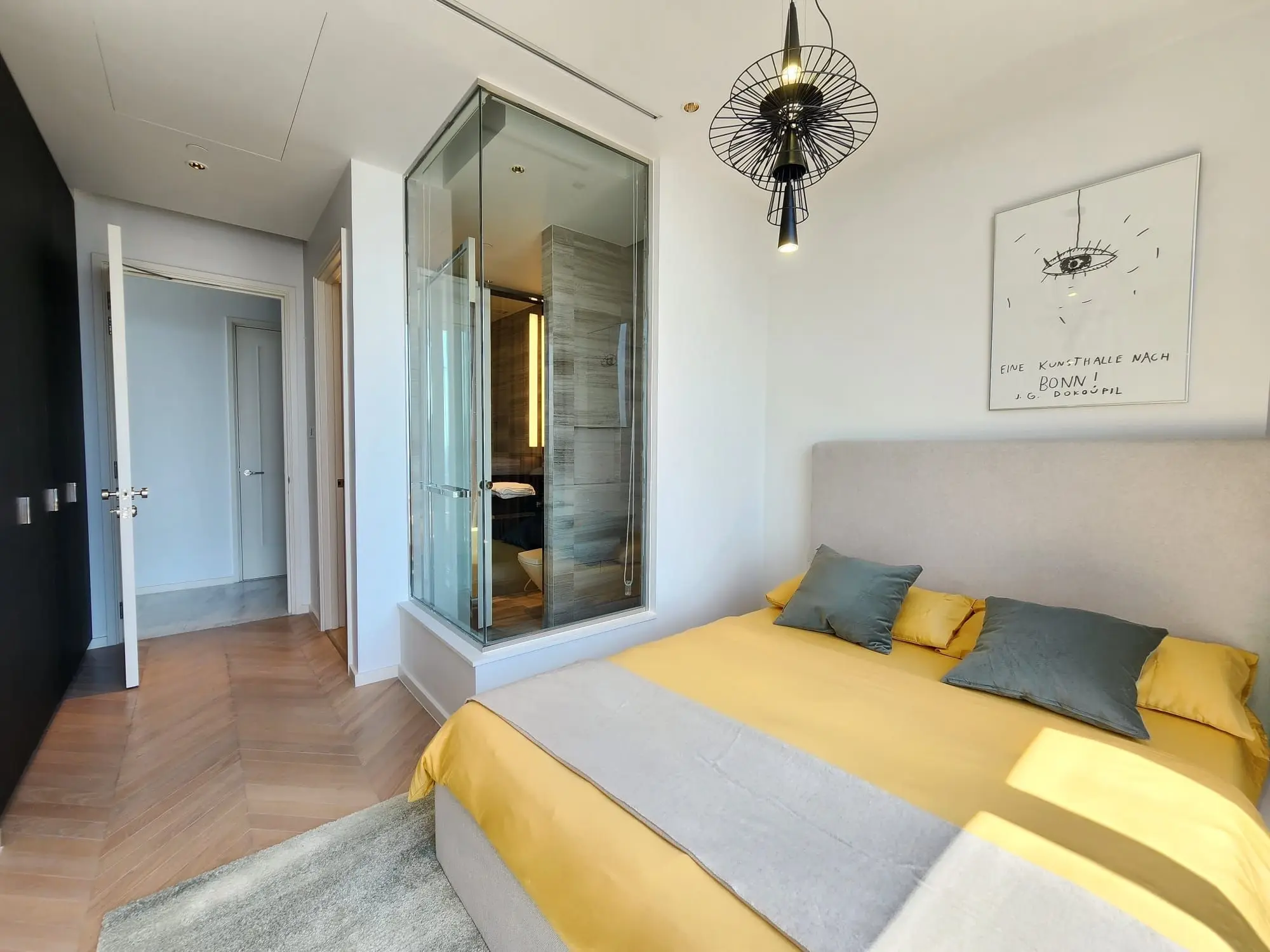 River view at Four Seasons Private Residences 2 beds  for rent  NOW!