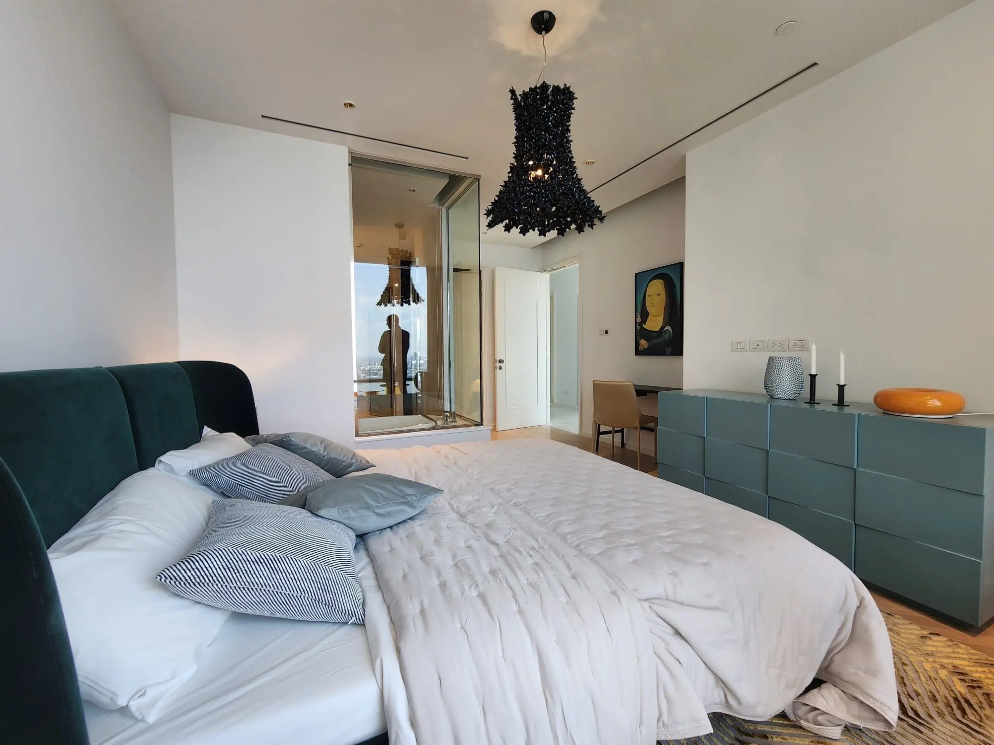 River view at Four Seasons Private Residences 2 beds  for rent  NOW!