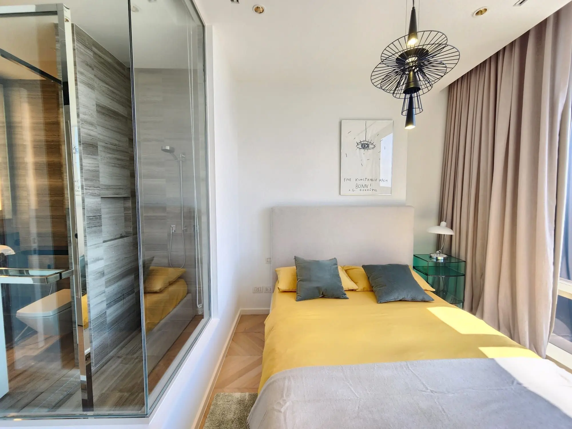 River view at Four Seasons Private Residences 2 beds  for rent  NOW!