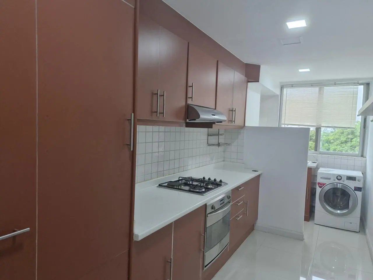 DS TOWER 1 LARGE 3 BEDS FOR RENT NOW
