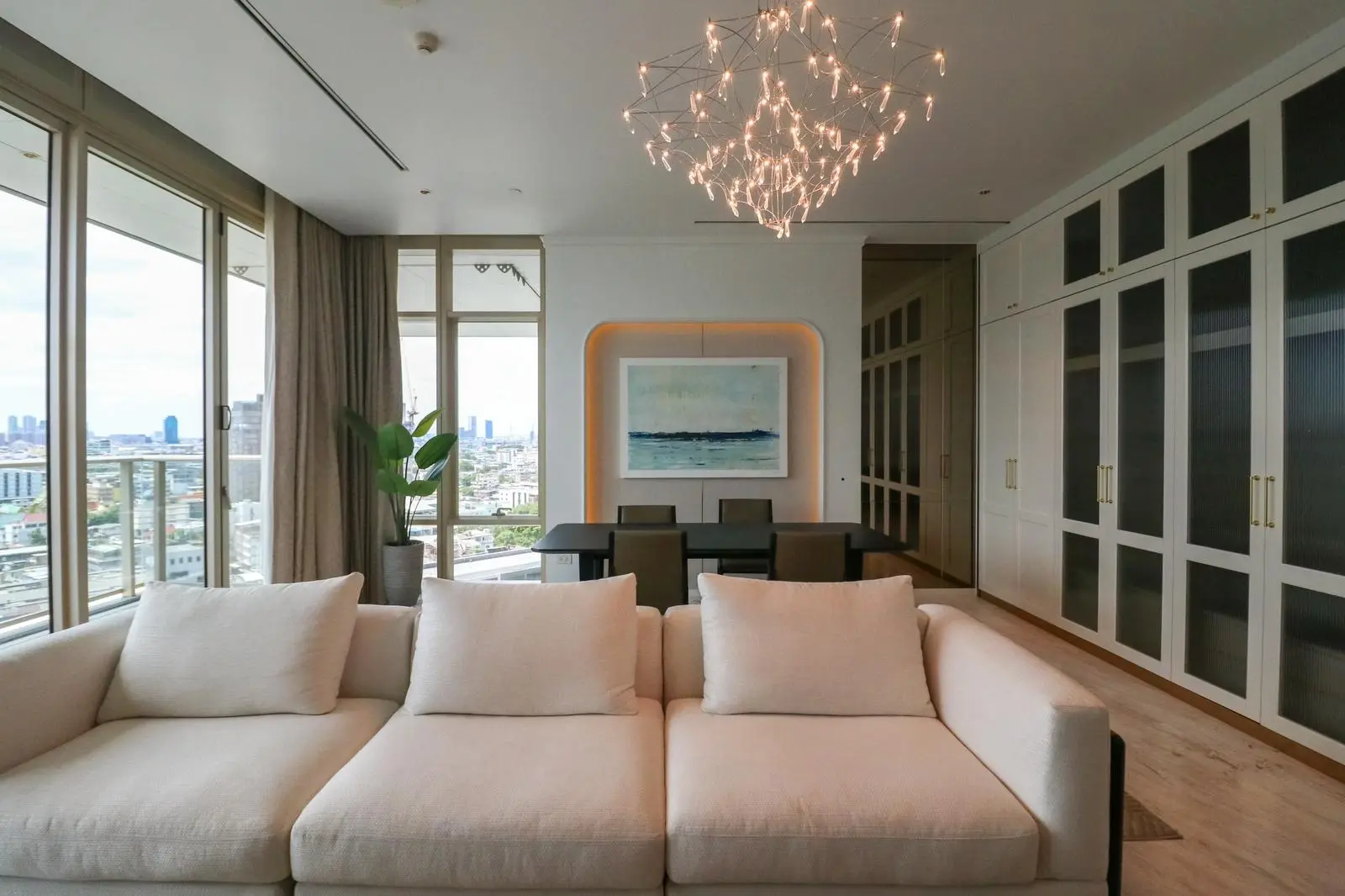 River view at Four Seasons Private Residences 4 beds 