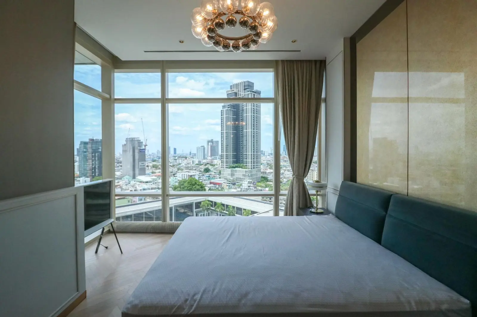 River view at Four Seasons Private Residences 4 beds 