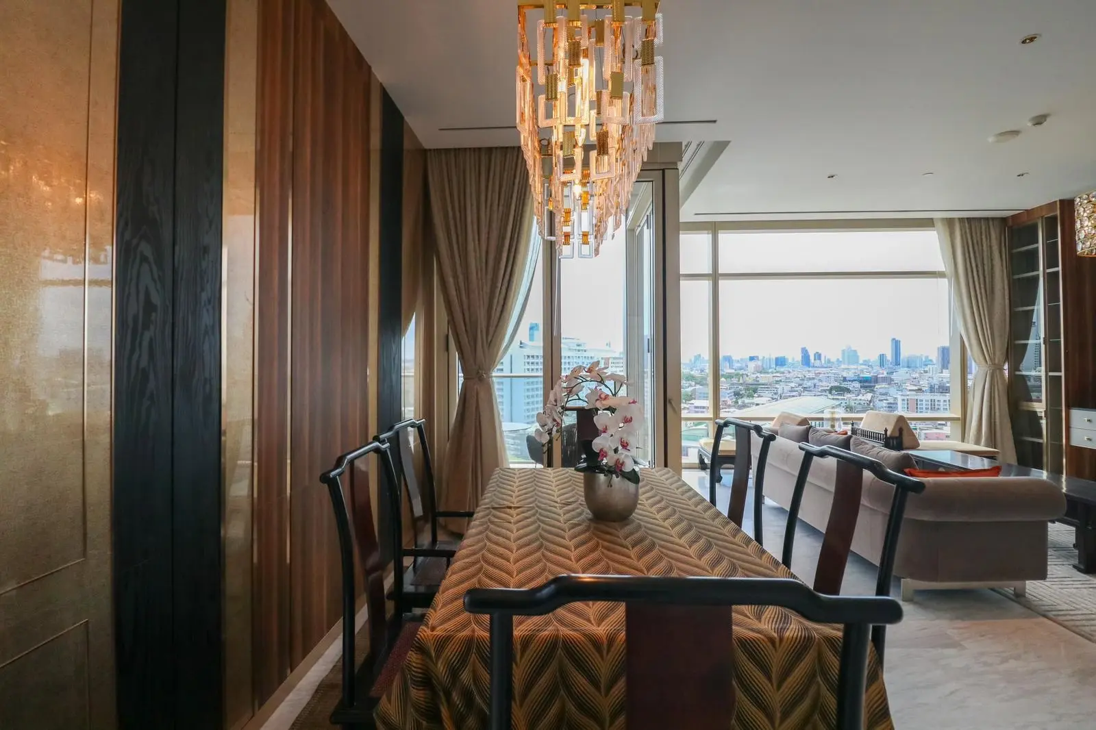 River view at Four Seasons Private Residences 4 beds 