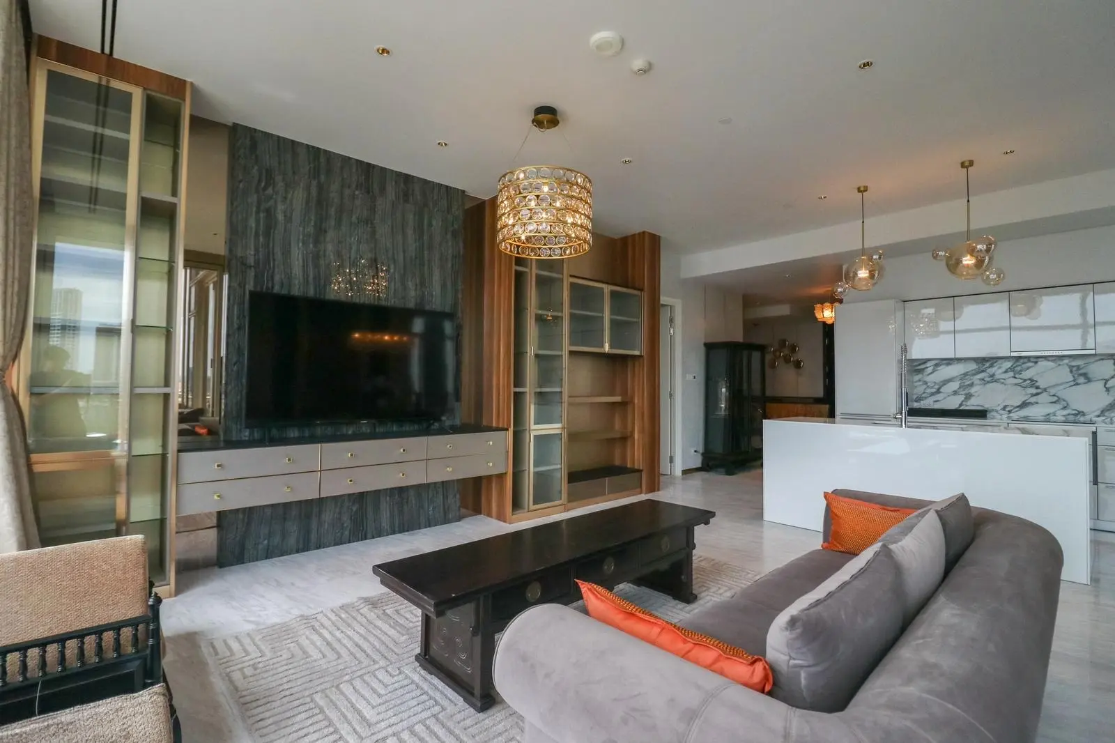 River view at Four Seasons Private Residences 4 beds 