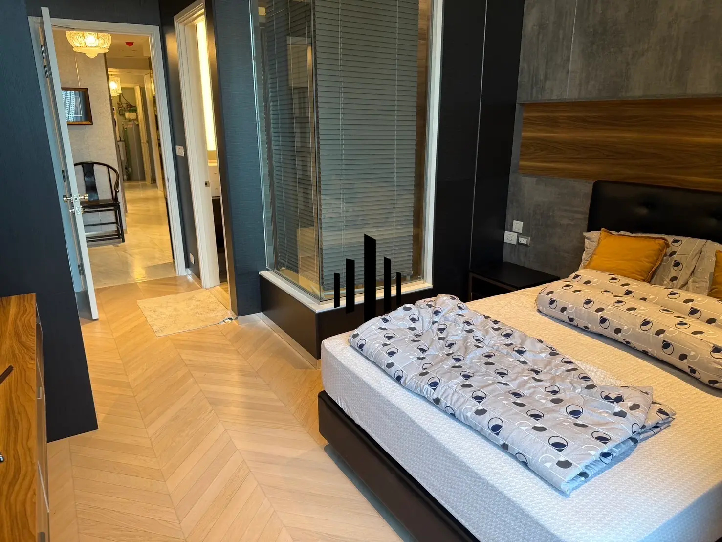River Front at Four Seasons Private Residences for rent 