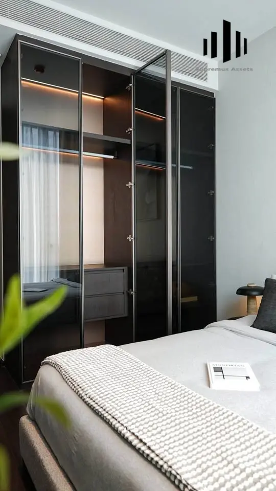 Modern 3 beds 3 baths near BTS Thonglor for rent and sale.
