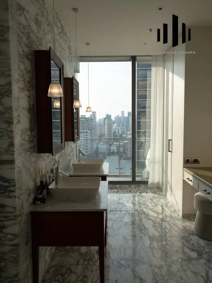 Luxury 3 beds in Thonglor for rent 