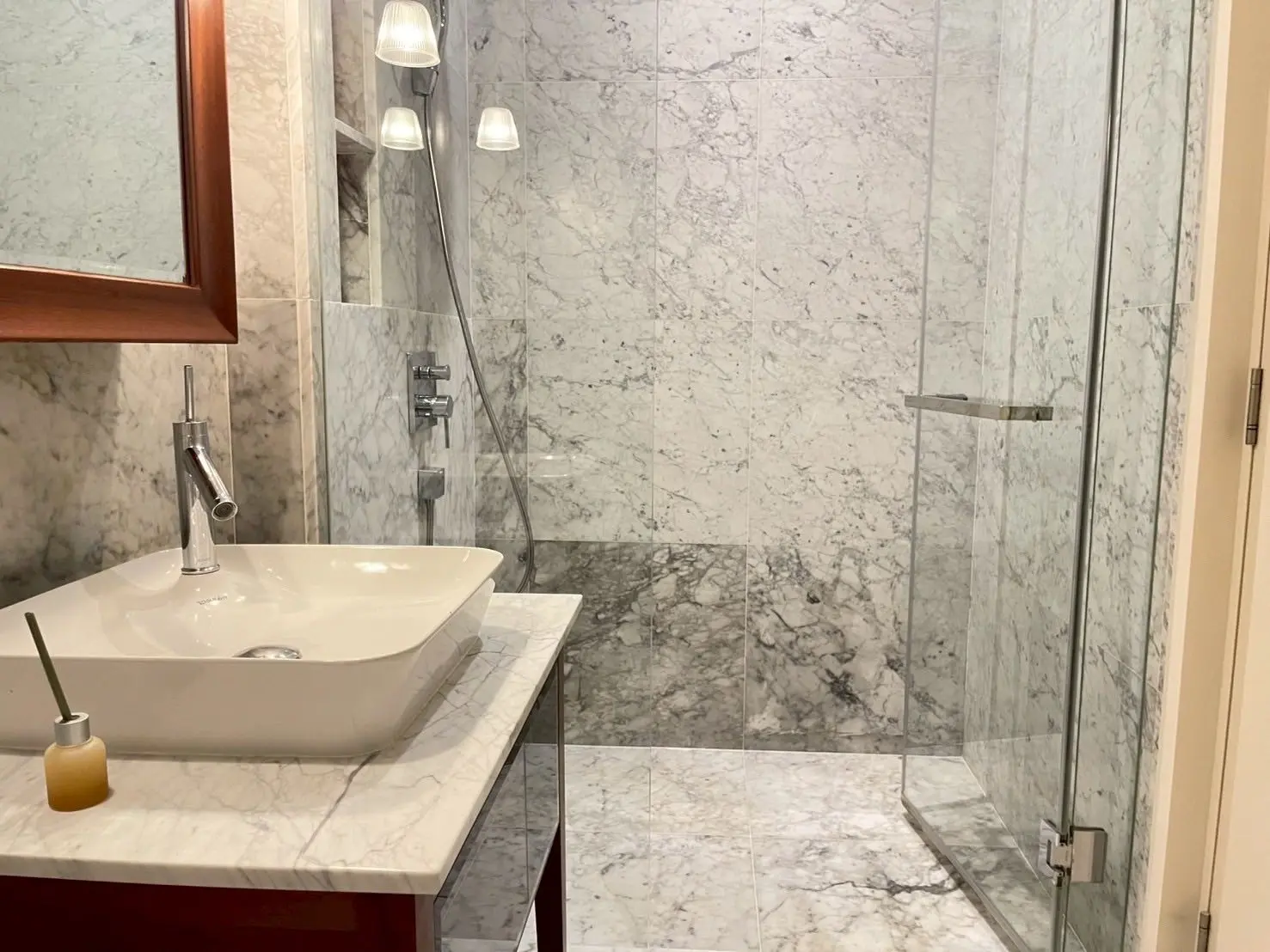 Modern Luxury Condo in Thonglor for sale 
