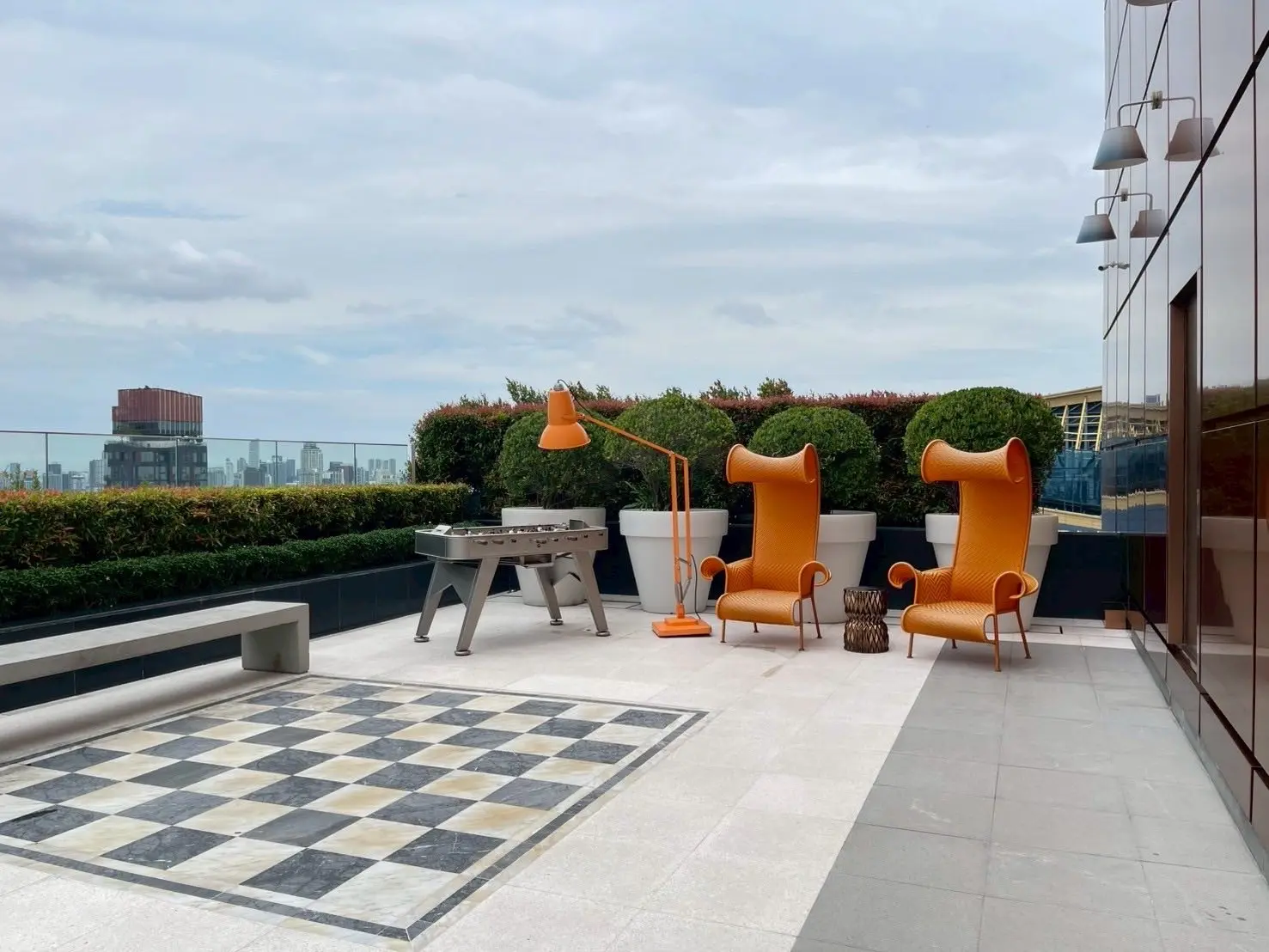 Modern Luxury Condo in Thonglor for sale 