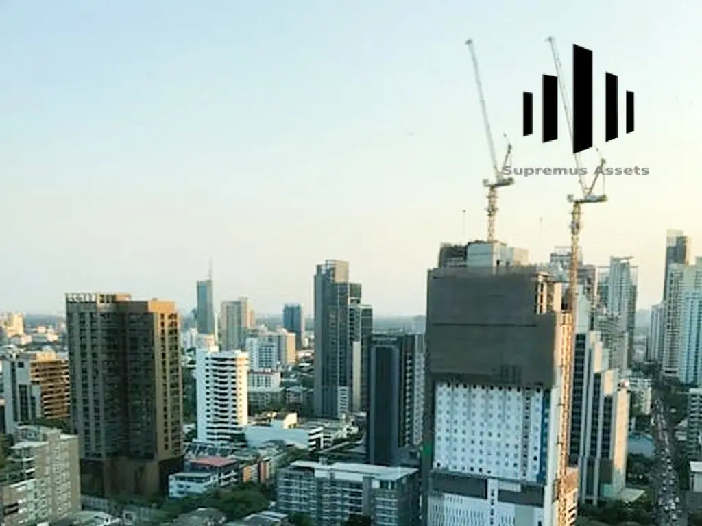 Spacious 3-Bed, 4-Bath Condo with Stunning City Views and High-End Finishes